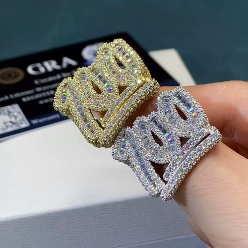 100 Emoted Ring — Moissanite, 925 Silver