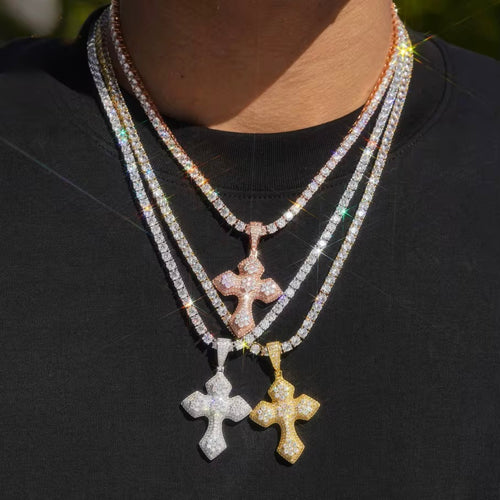 Pavé Pattée Cross Pendant — Moissanite, 925 Silver