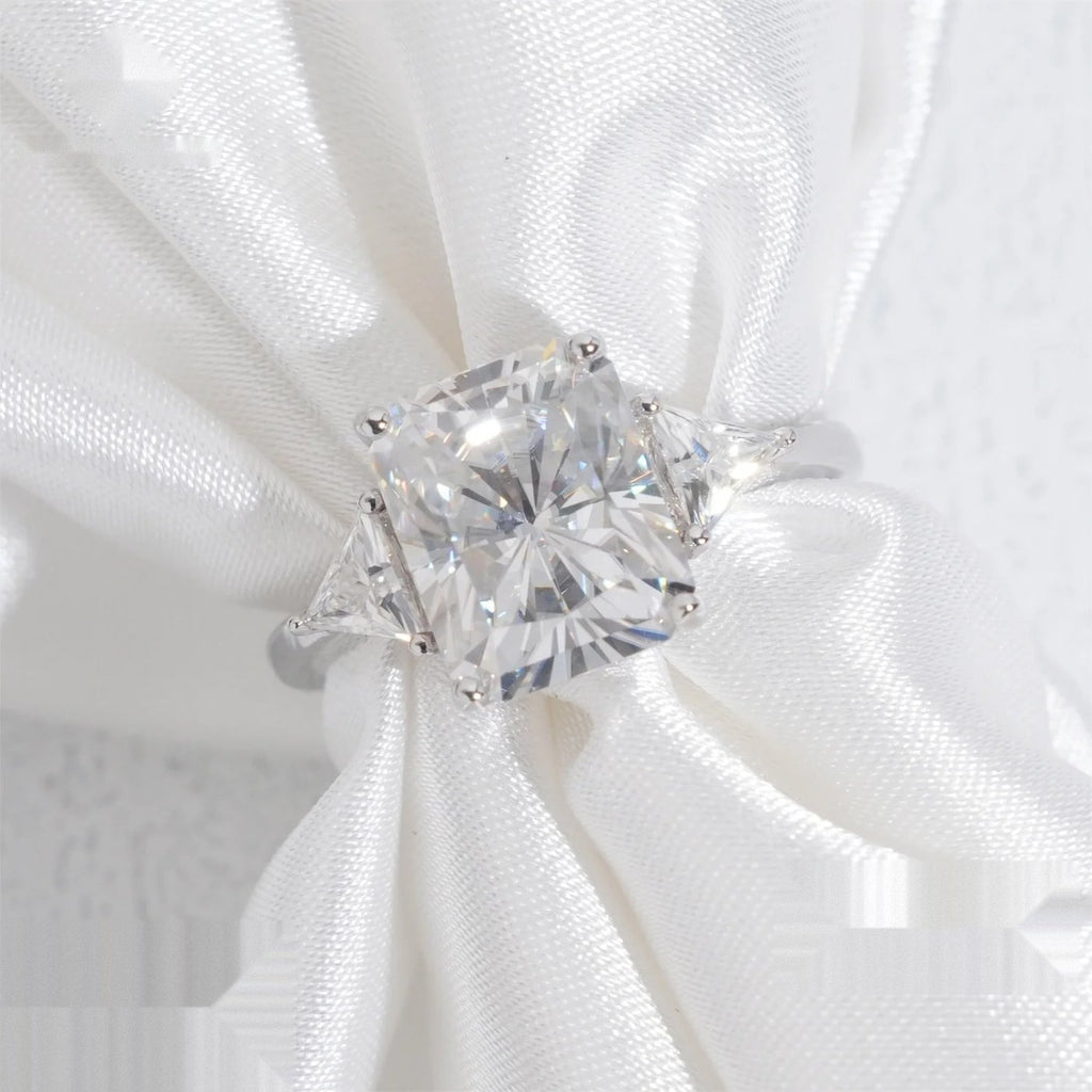 Trendy Solitaire Eternity Ring — Moissanite, 925 Silver