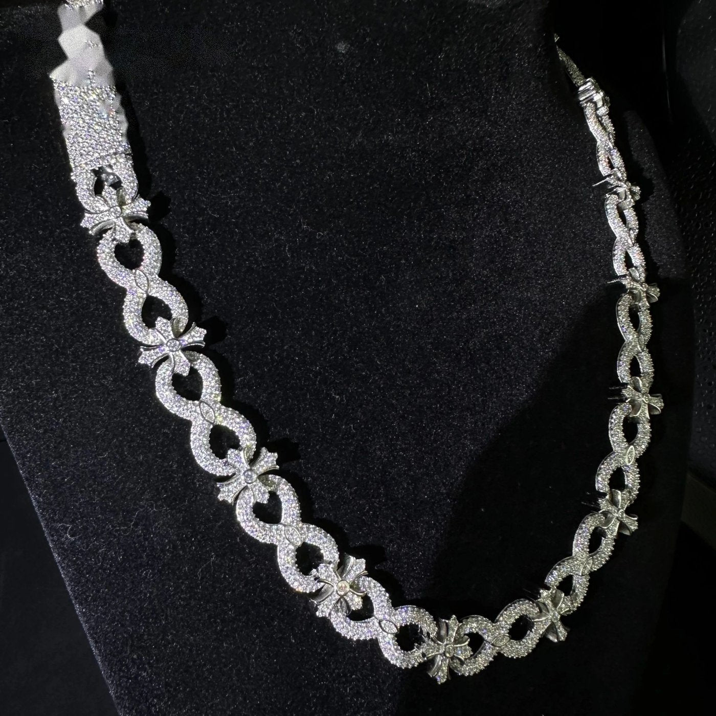 13mm Cross Infinity Charm Chain — Moissanite, 925 Silver