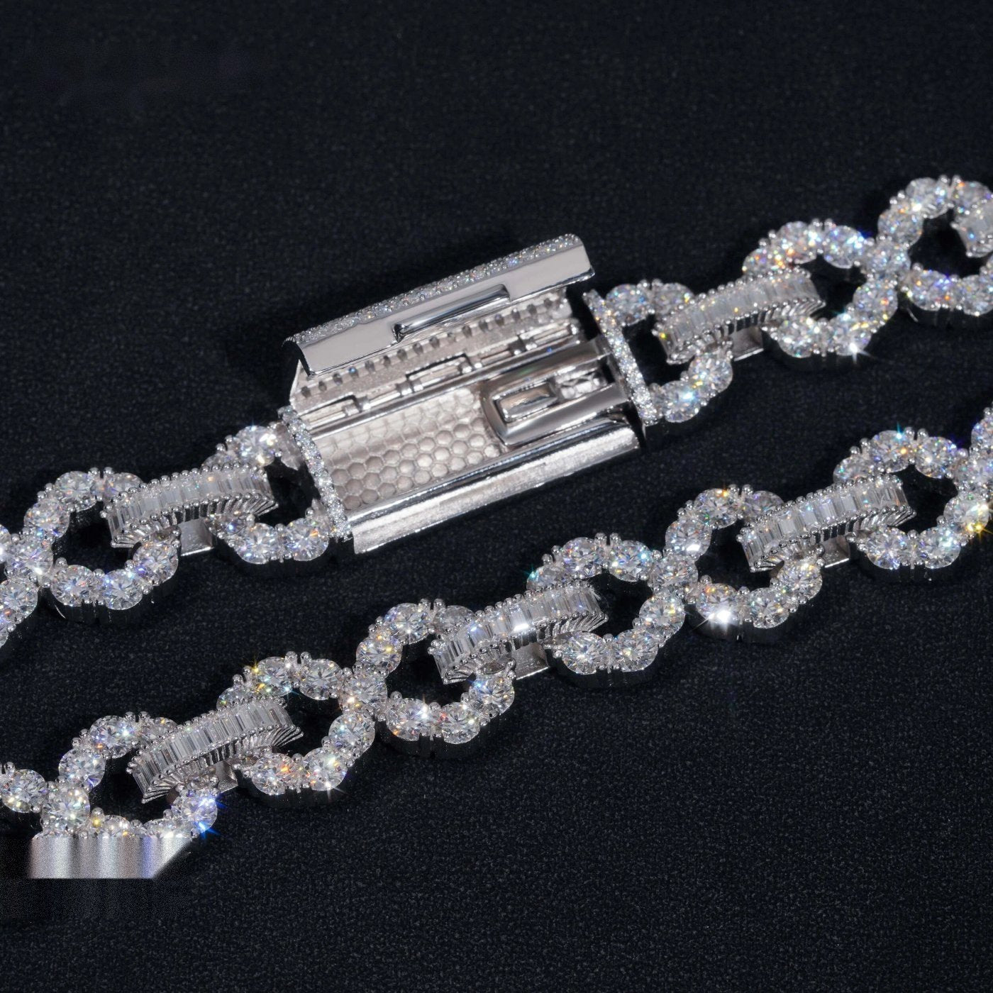 16mm Big Stone Cuban Chain — Moissanite, 925 Silver