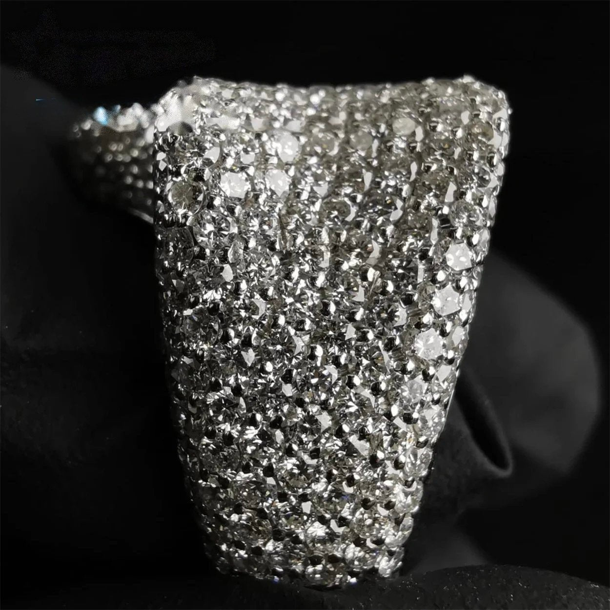 Iced Star Ring — Moissanite, 925 Silver