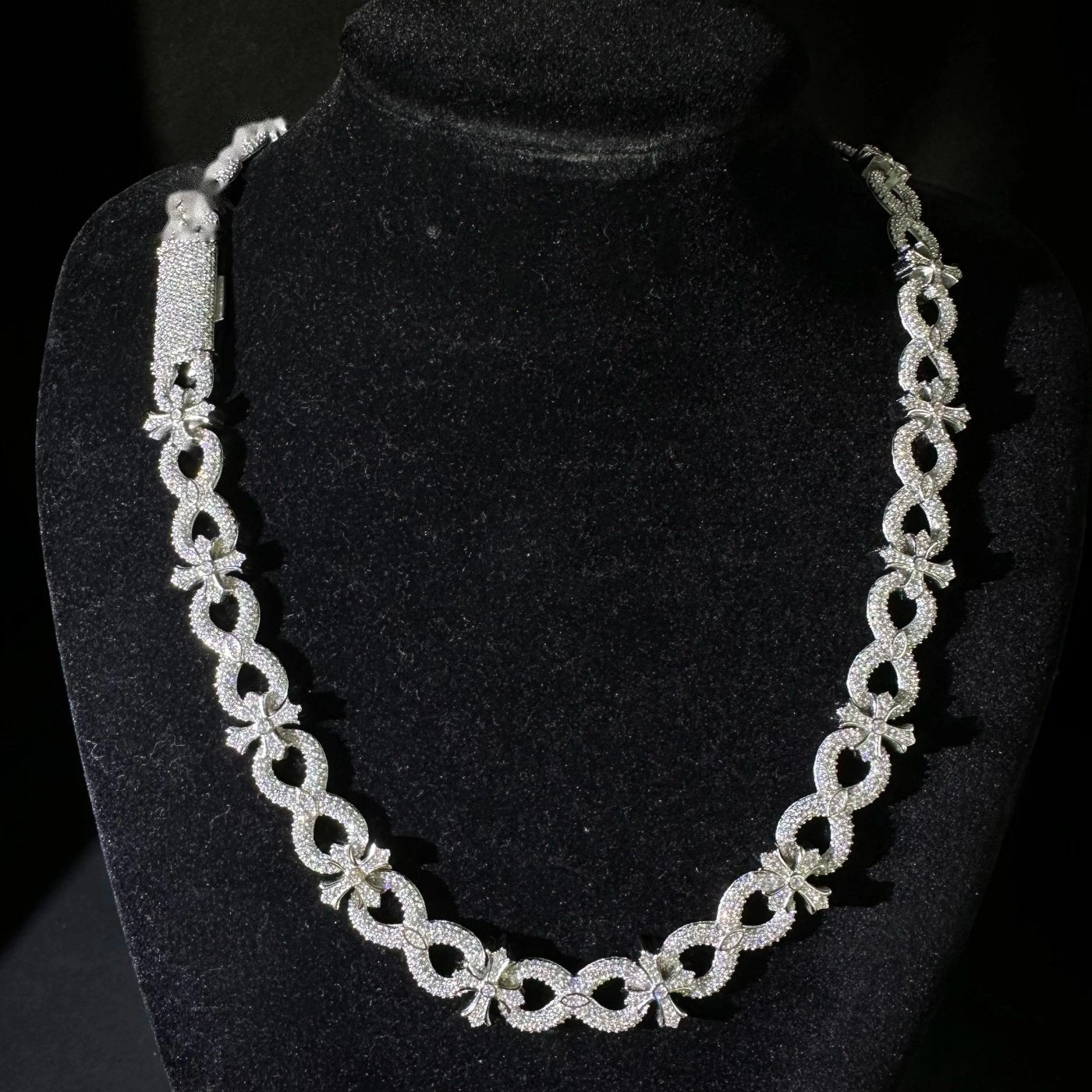 13mm Cross Infinity Charm Chain — Moissanite, 925 Silver