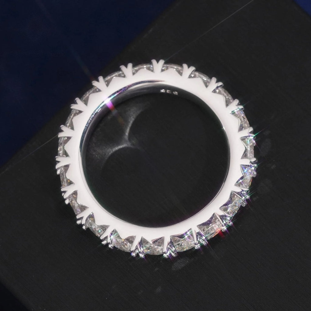 Round Cut Eternity Band — Moissanite, 925 Silver
