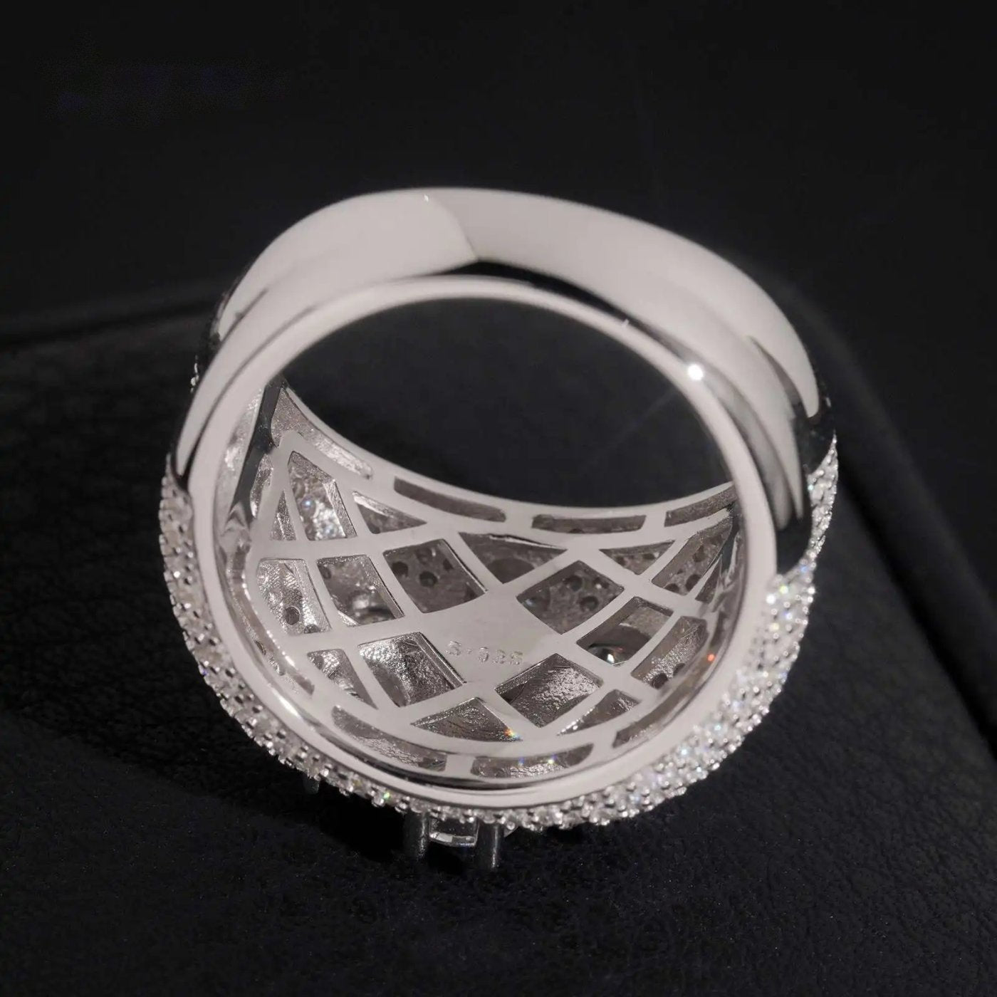 Flower Cluster Men's Band Ring — Moissanite, 925 Silver