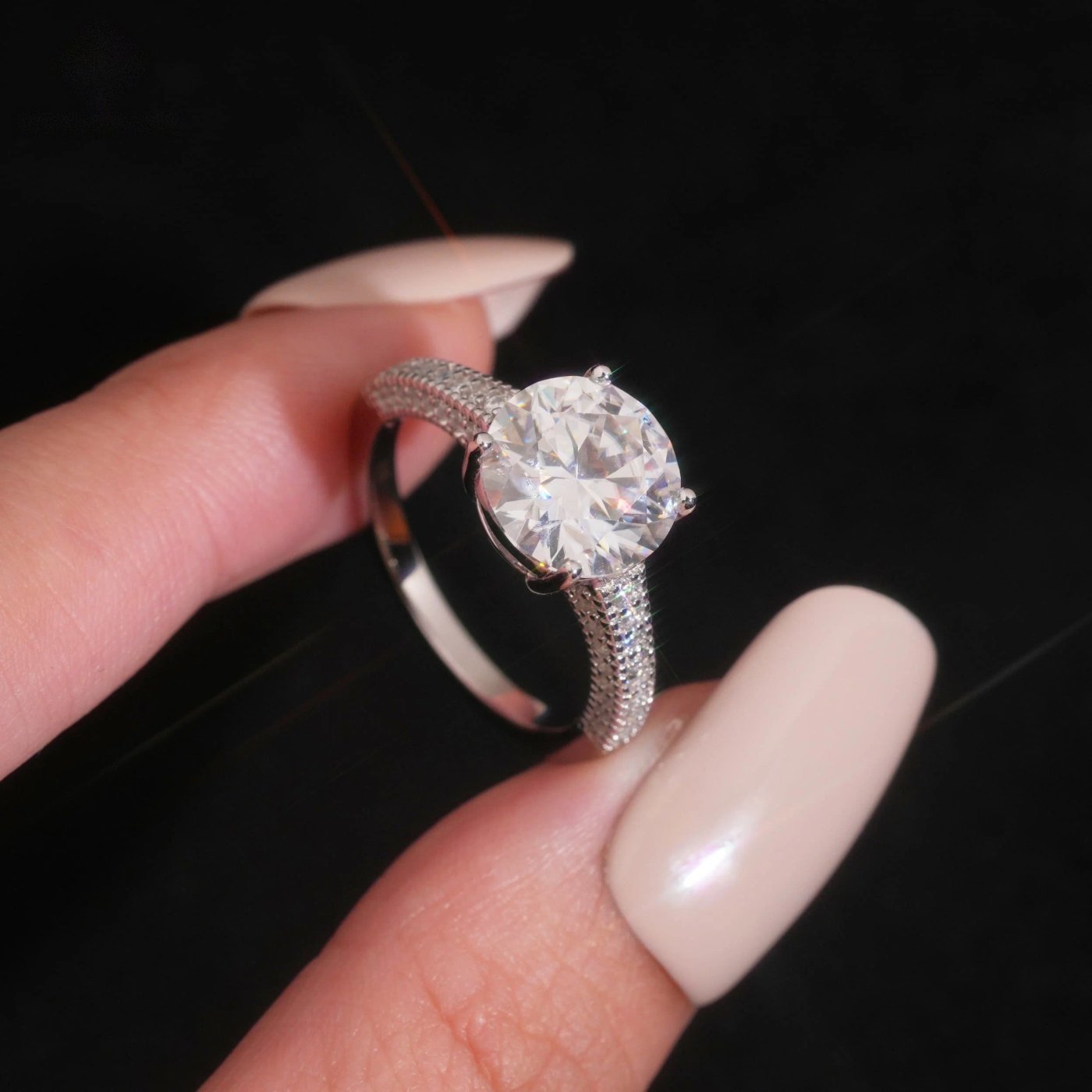Round Brilliant 10mm Engagement Ring — Moissanite, 925 Silver