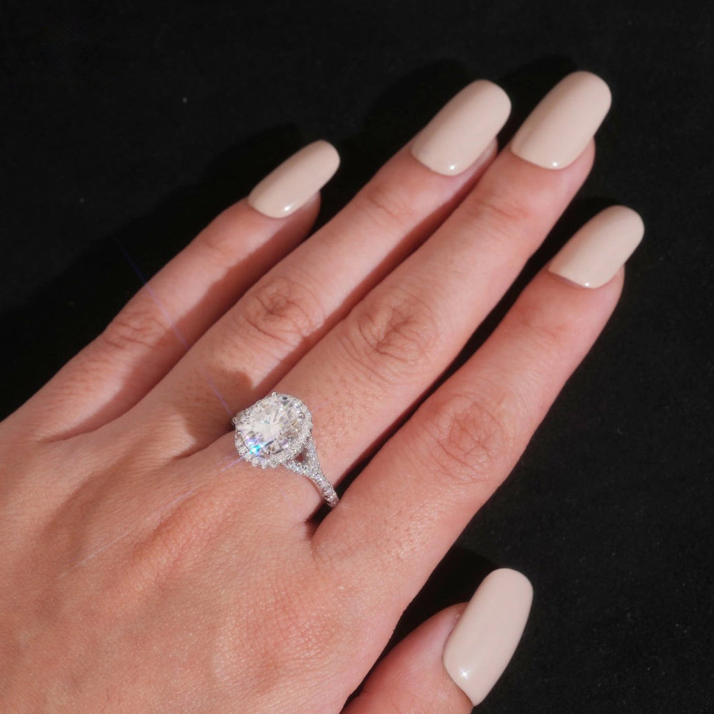 Oval Cut 8×10mm Engagement Ring — Moissanite, 925 Silver