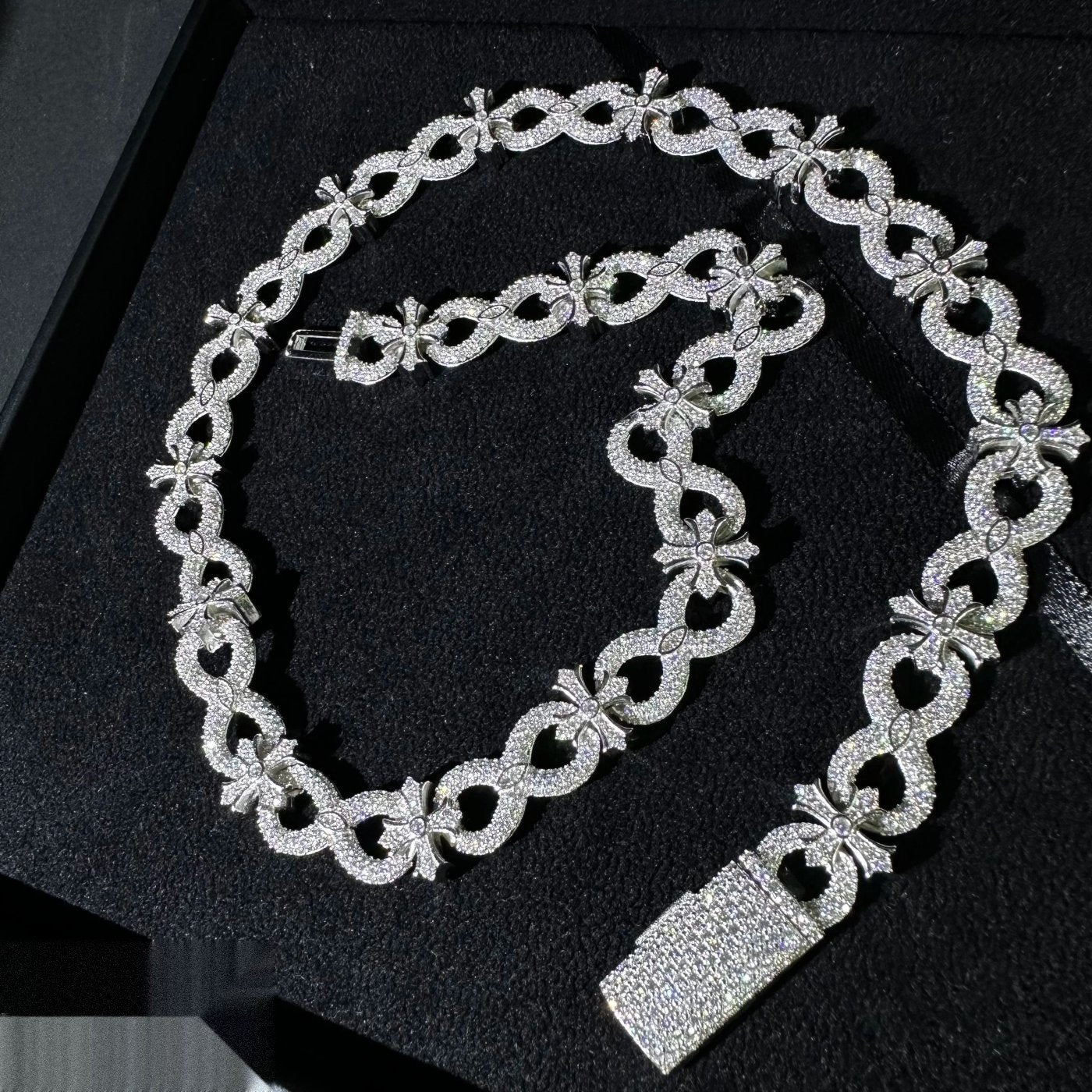 13mm Cross Infinity Charm Chain — Moissanite, 925 Silver