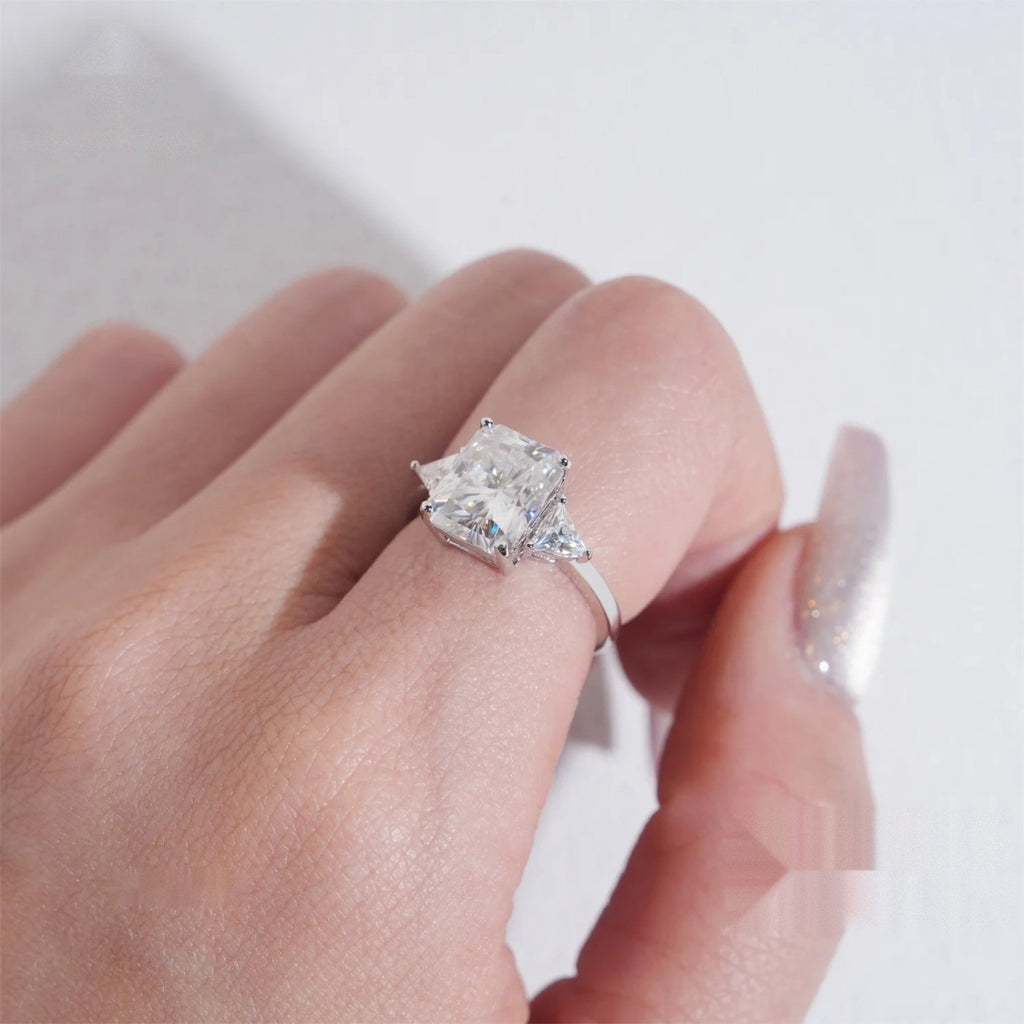 Trendy Solitaire Eternity Ring — Moissanite, 925 Silver