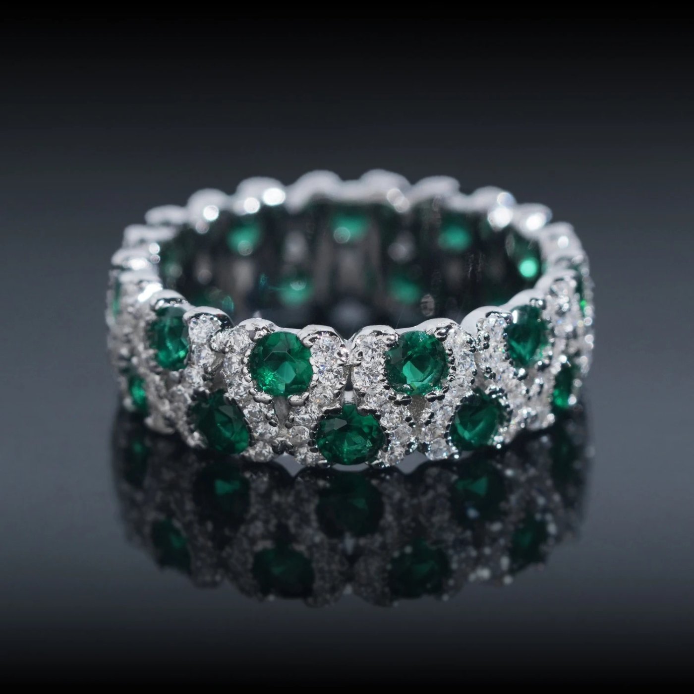 Vivid Green Eternity Band — Moissanite, 925 Silver
