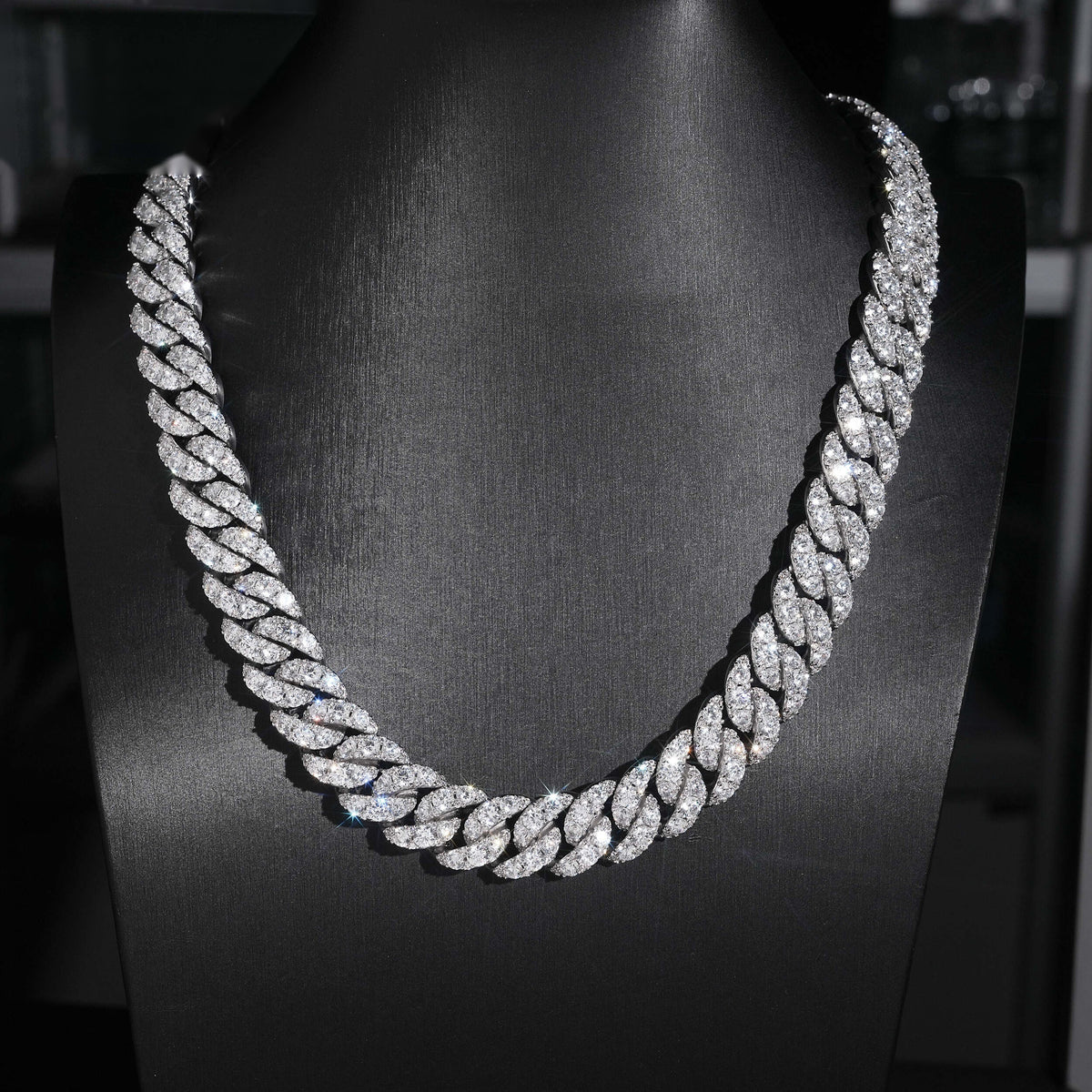 16mm Big Stone Cuban Chain — Moissanite, 925 Silver