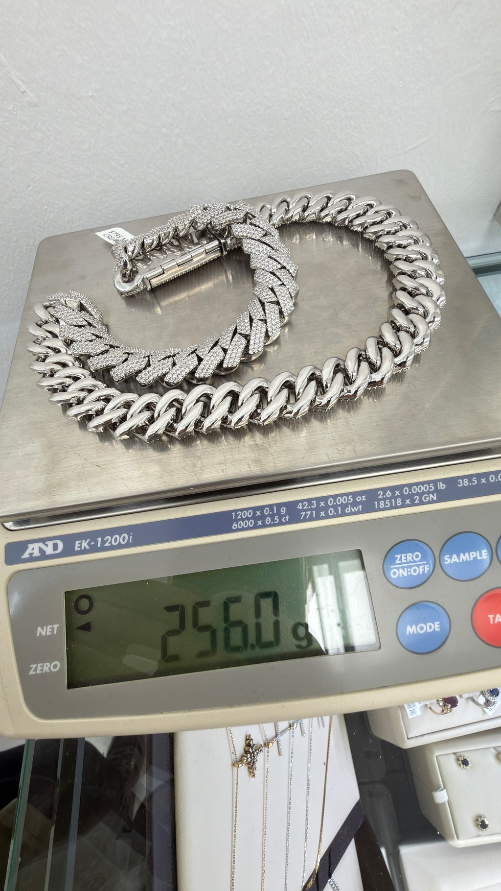 16mm Cuban Chain Pavé Setting — Moissanite, Zinc