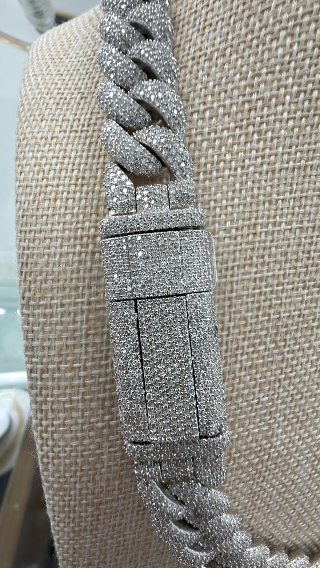 17mm Cuban Chain Pavé Setting New Lock — Moissanite, 925 Silver