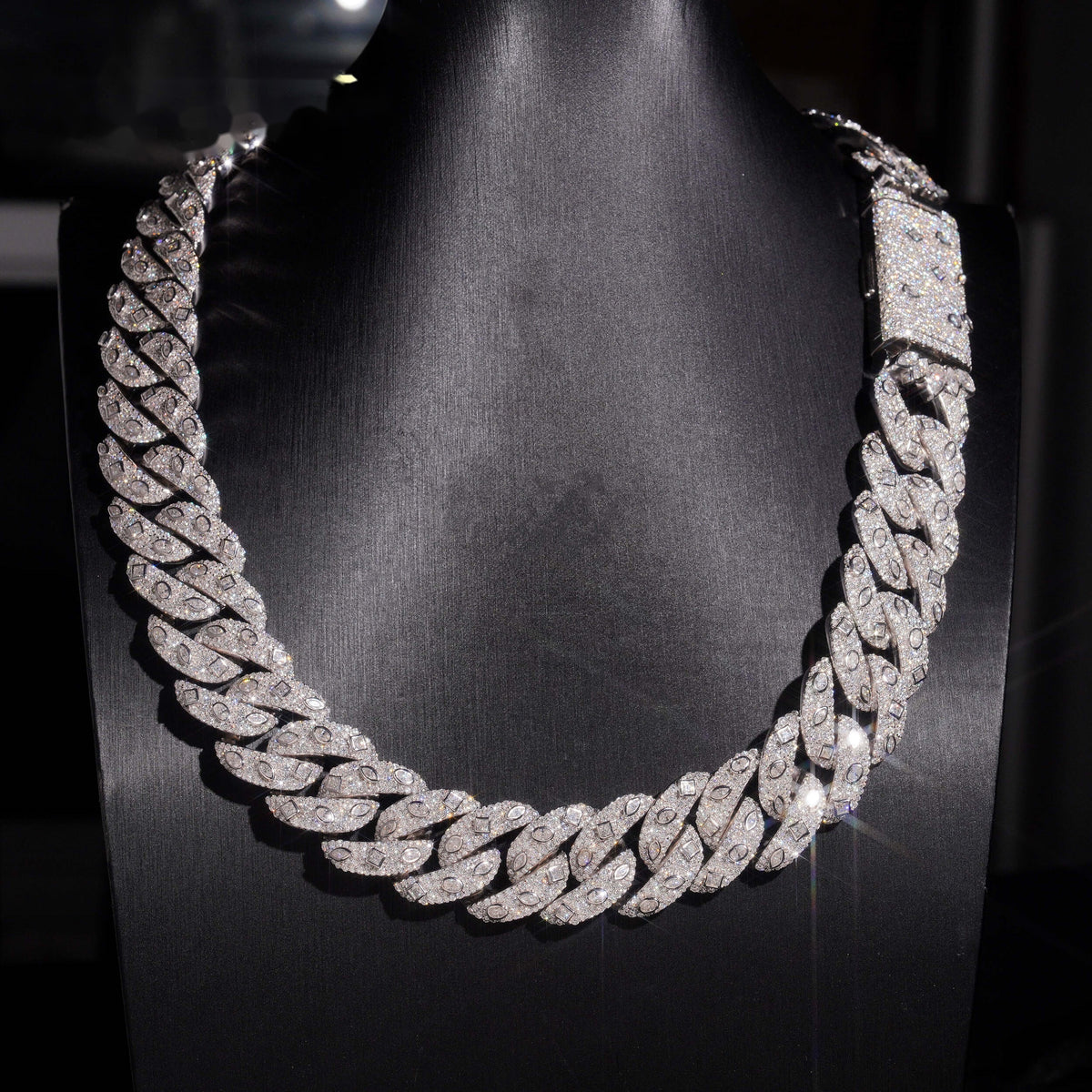 20mm Fancy Cut Cuban Chain — Moissanite, 925 Silver