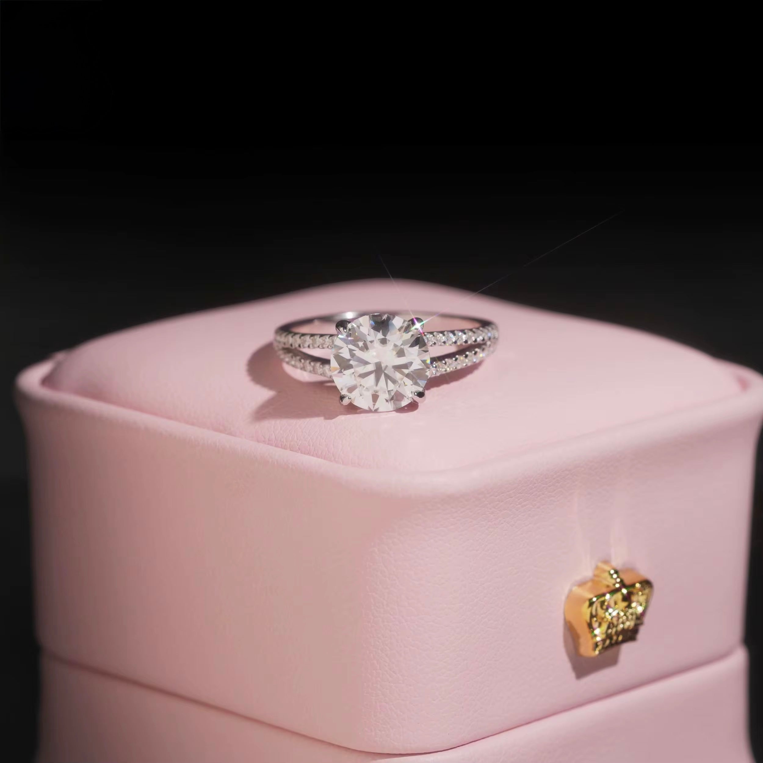 Womens Engagement Ring Round Cut, Moissanite, 925 Silver | FAZE Jewelry