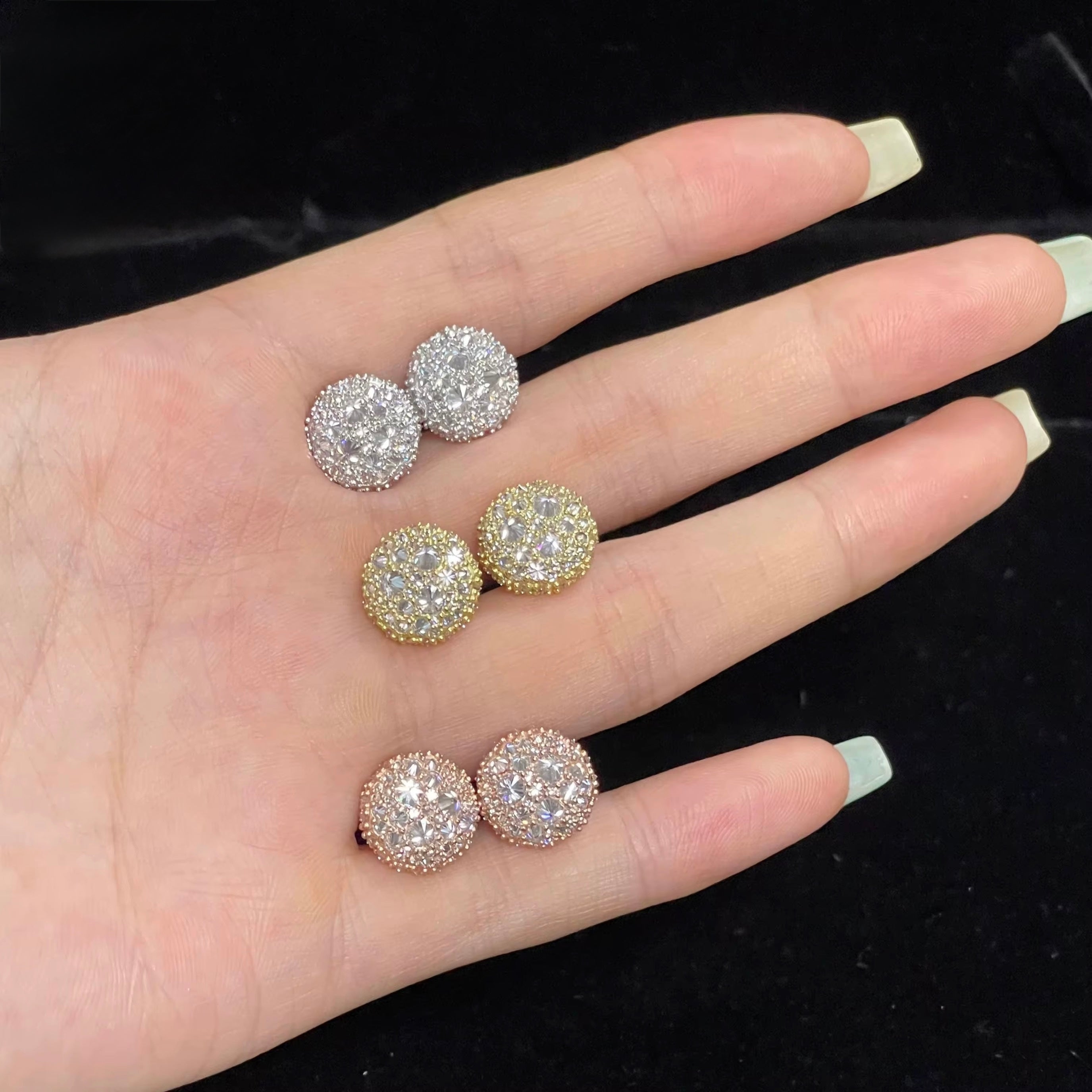 Upside down setting Earrings Moissanite S925 + Rhodium