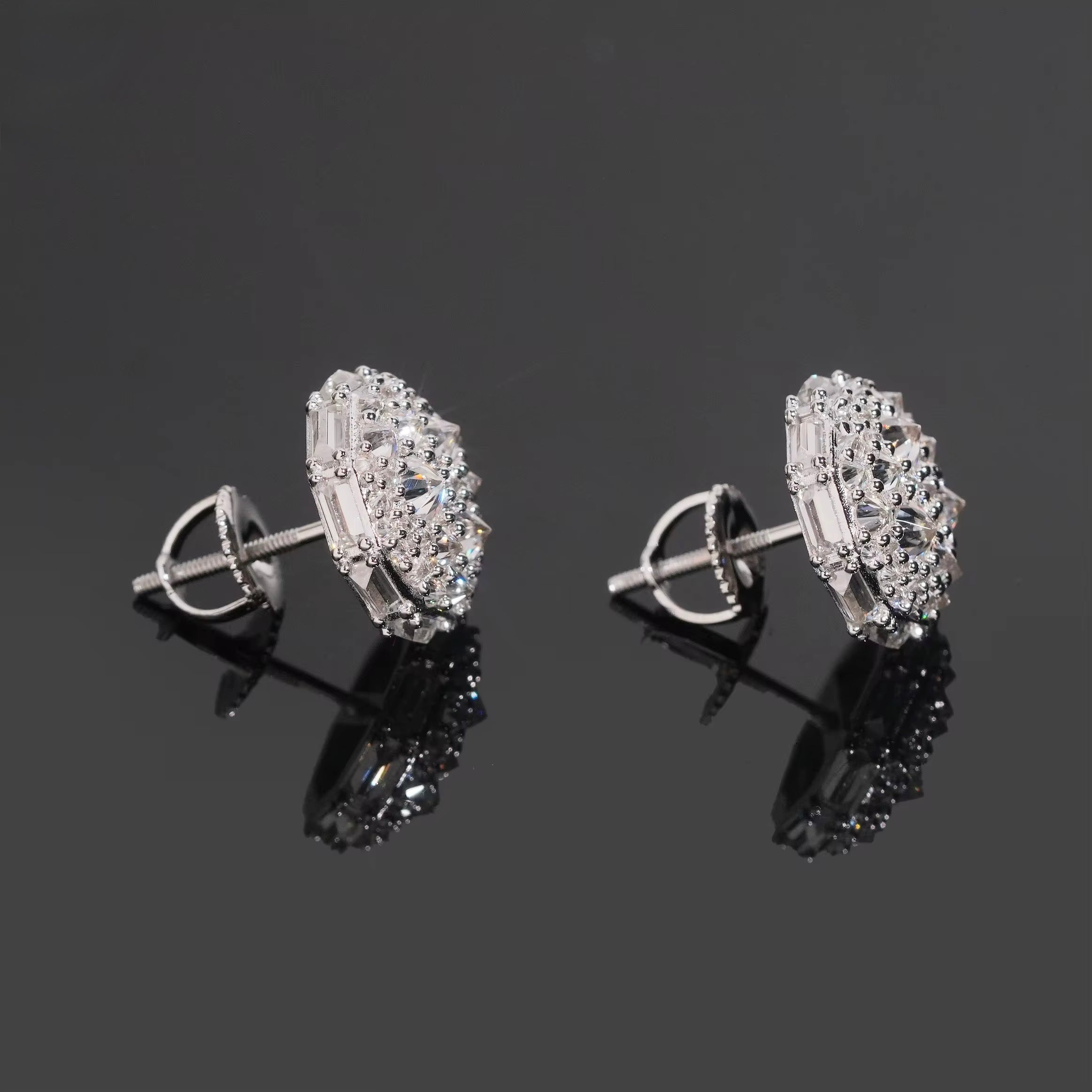 Upside down 2 setting Earrings Screw back Moissanite S925 + Rhodium