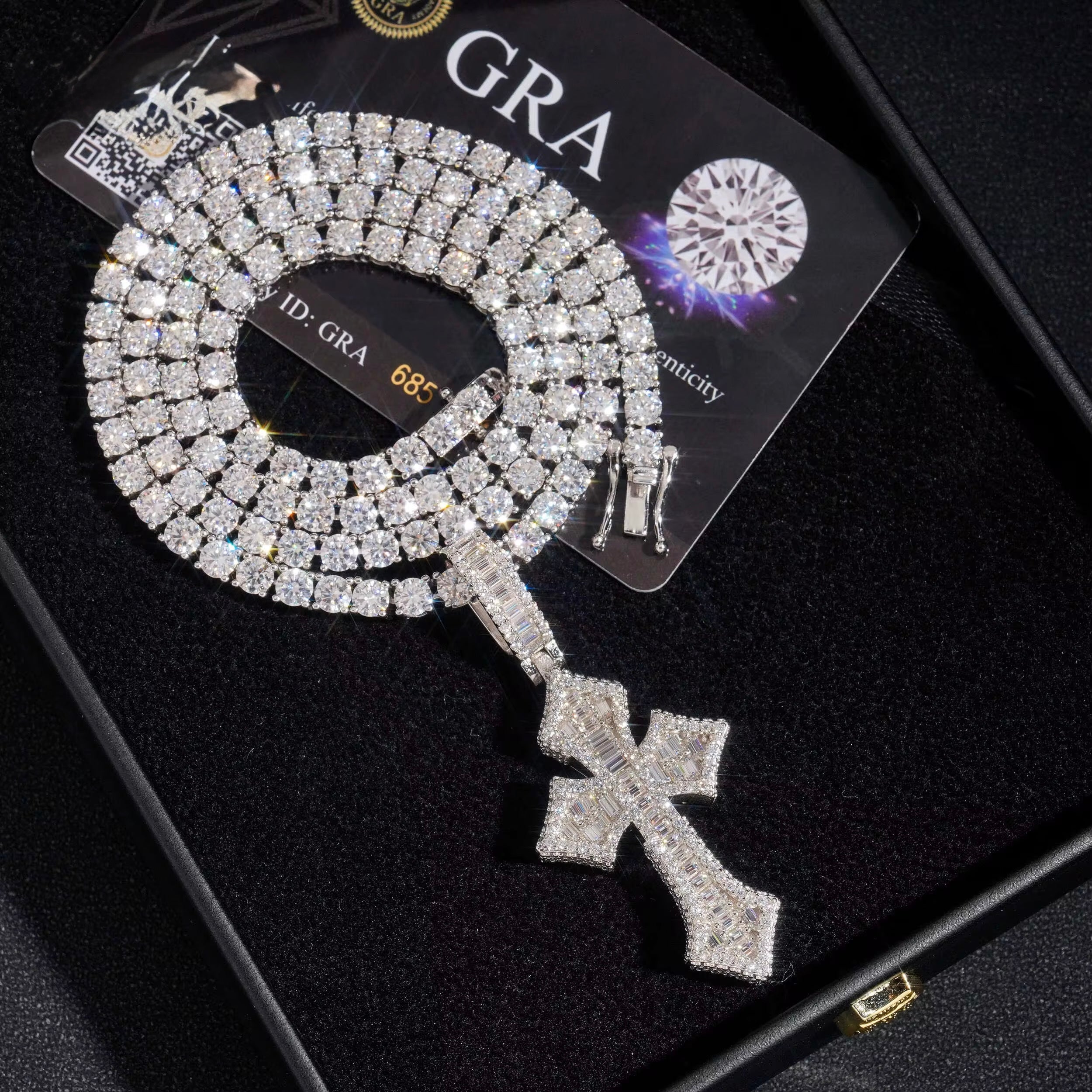 Cross Pendant Moissanite Silver S925 + Rhodium Passes Diamond Icedout Bussdown