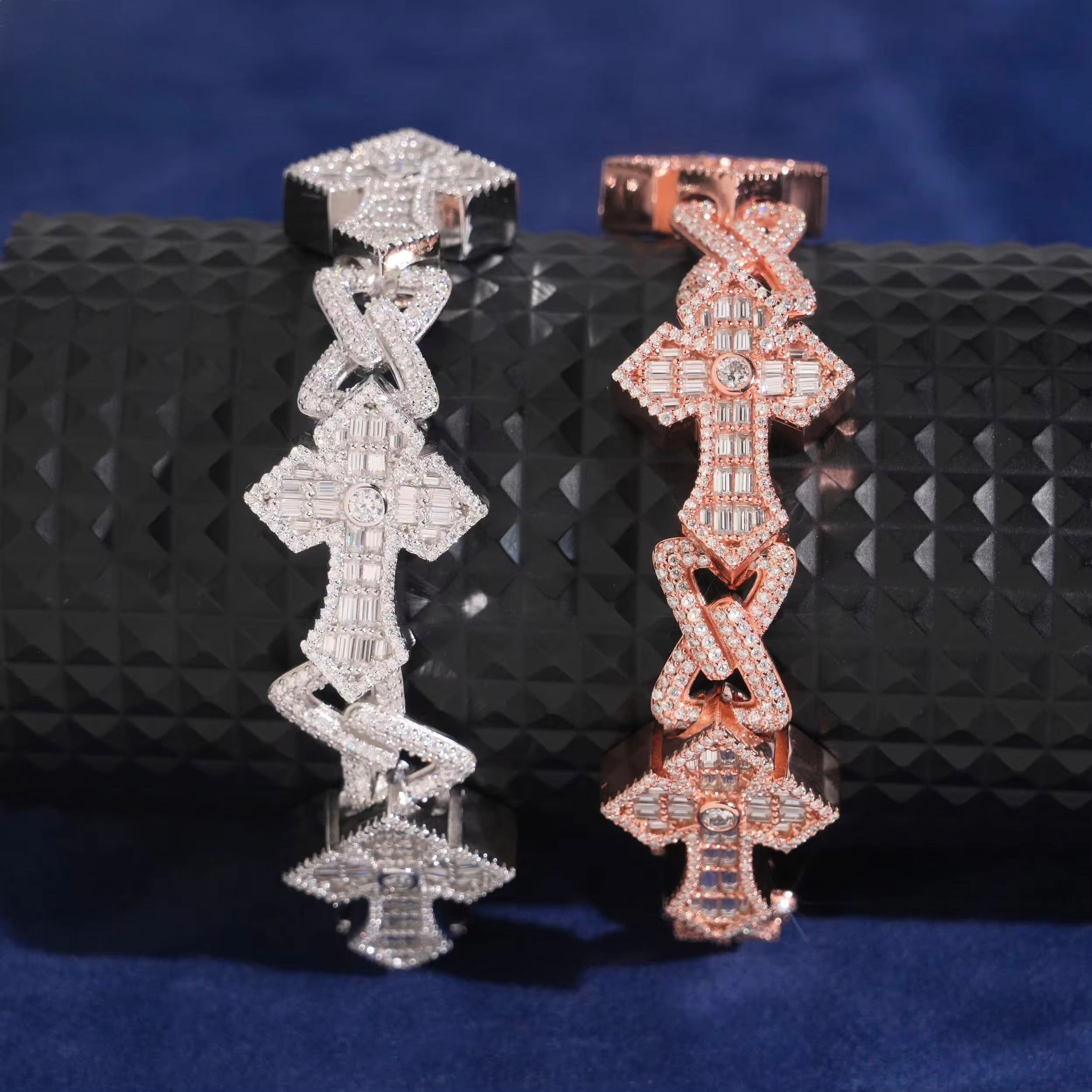 Cross Bracelet Moissanite Silver S925 + Rhodium Passes Diamond Icedout Bussdown