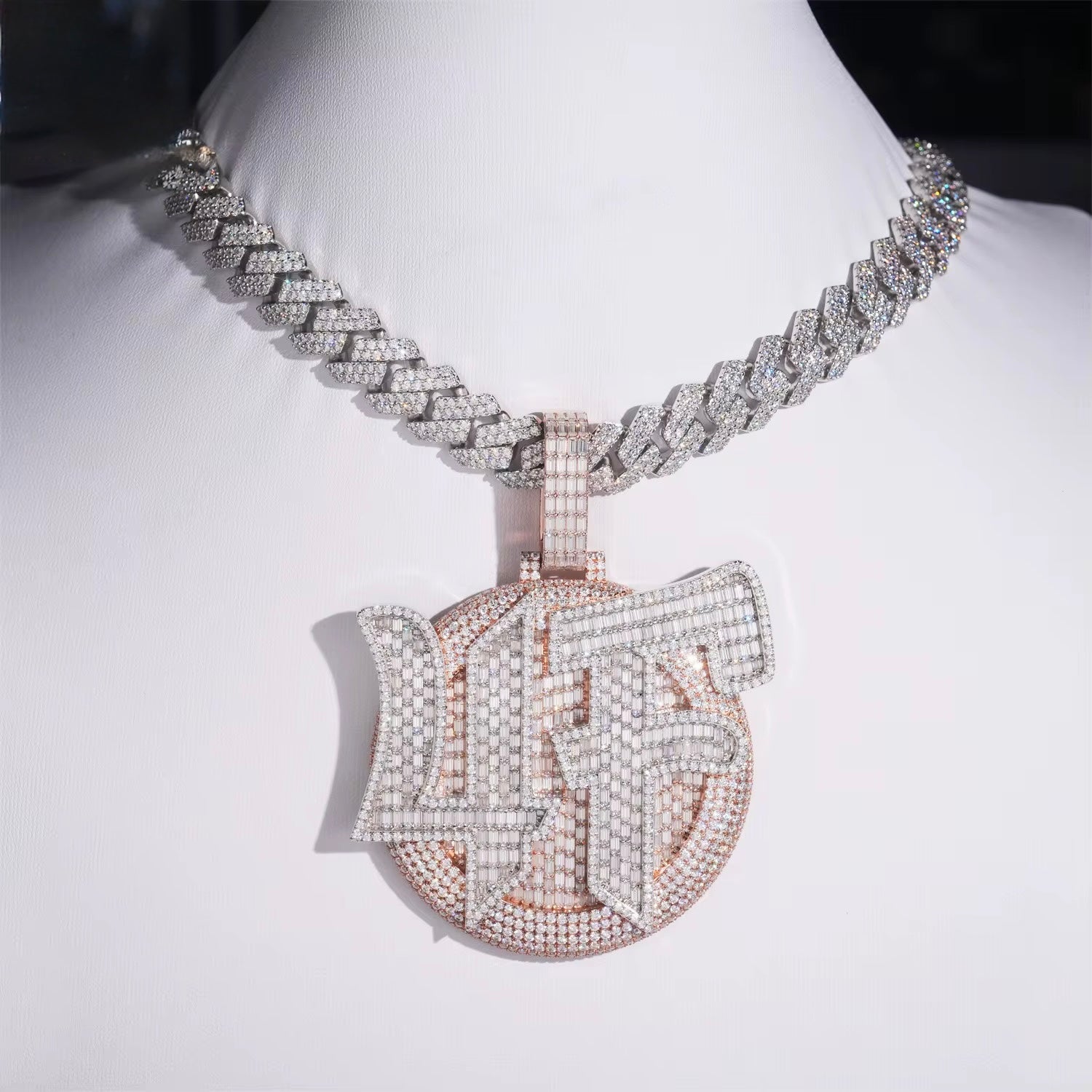 4F Custom Pendant Moissanite Silver S925 + Rhodium Passes Diamond Icedout Bussdown
