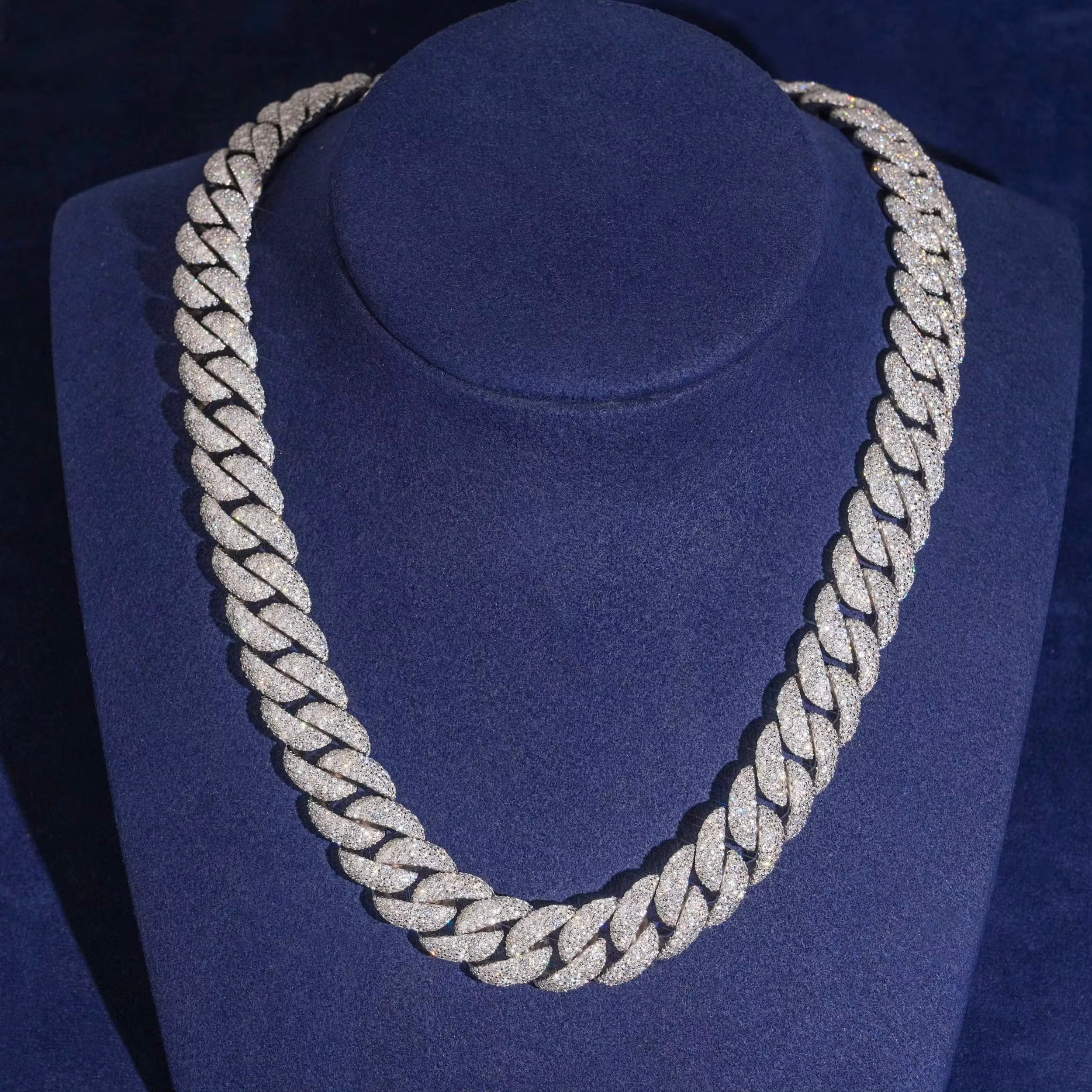 15MM Cuban Chain Pave / Mosaic Setting NEW LOCK Moissanite Silver S925 + Rhodium Passes Diamond Icedout Bussdown