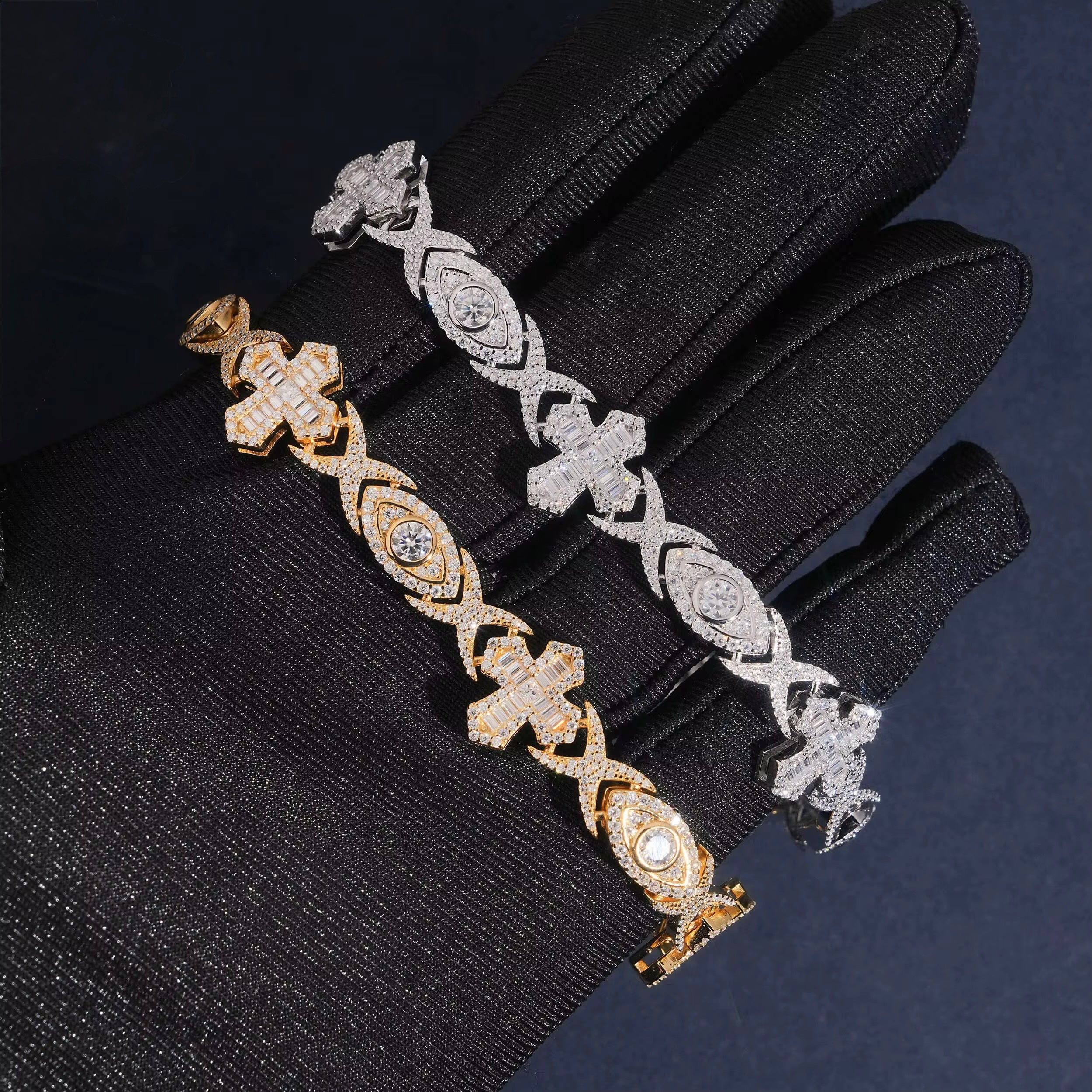 Cross Bracelet Moissanite Silver S925 + Rhodium Passes Diamond Icedout Bussdown