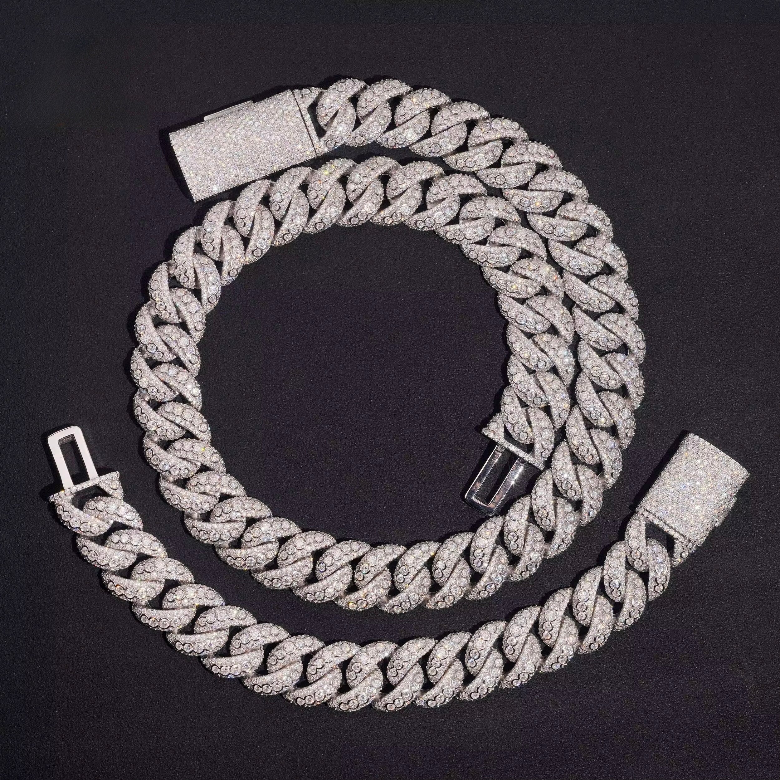 18MM Cuban Chain Pave Raised Stones Setting Moissanite Silver S925 + Rhodium Passes Diamond Icedout Bussdown