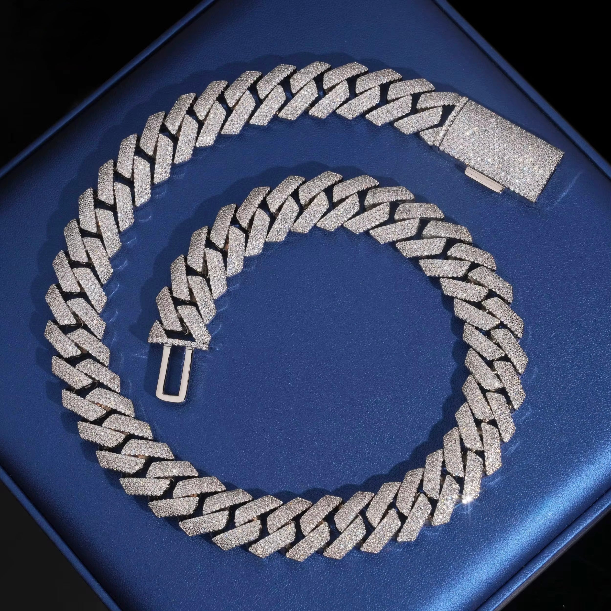 18MM Cuban Chain Honeycomb Setting Moissanite Silver S925 + Rhodium Passes Diamond Icedout Bussdown