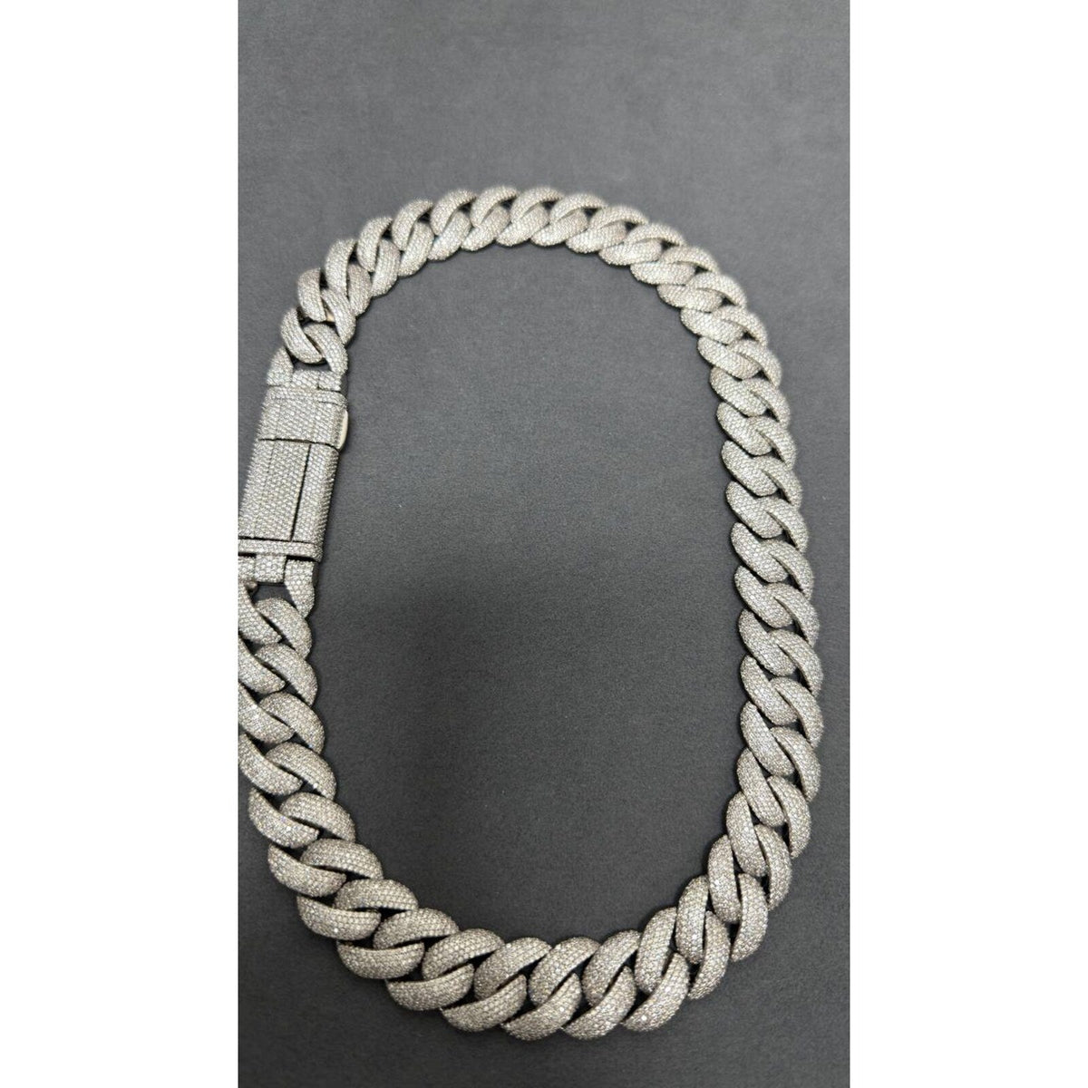 20mm Cuban Chain Bumper to Bumper — Moissanite, Zinc