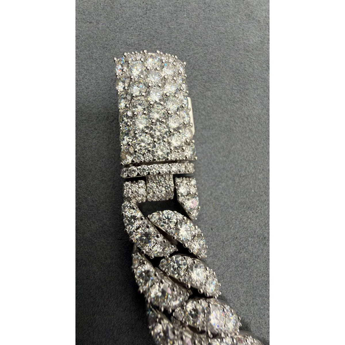 16mm Cuban Bracelet Moonrock Setting — Moissanite, Zinc