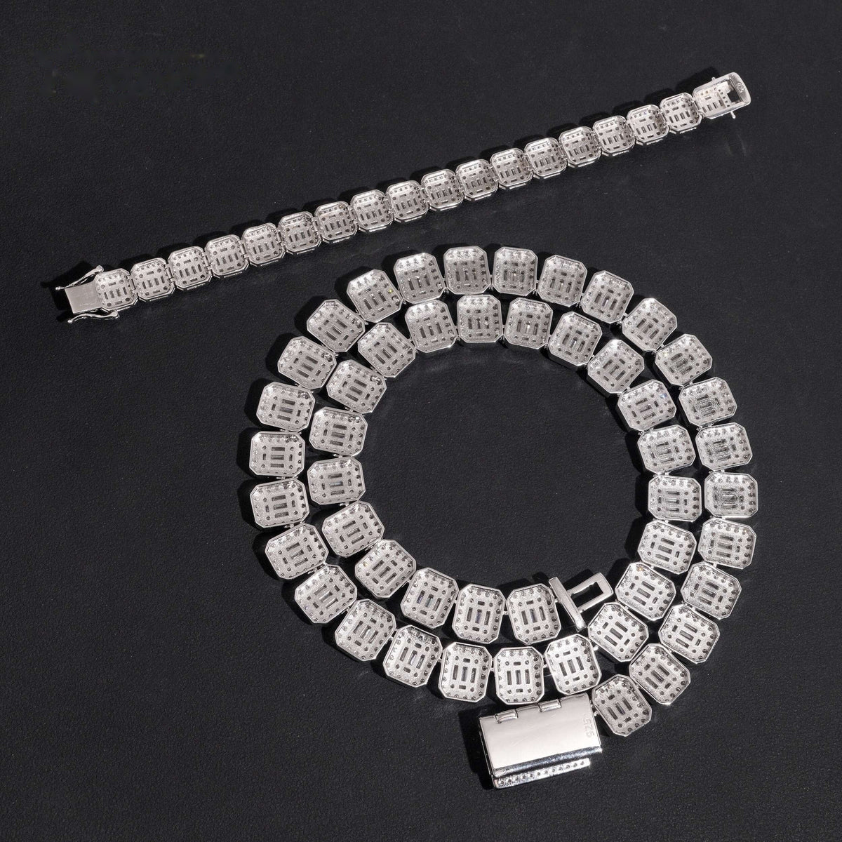 Baguette Halo Link Chain — Moissanite, 925 Silver