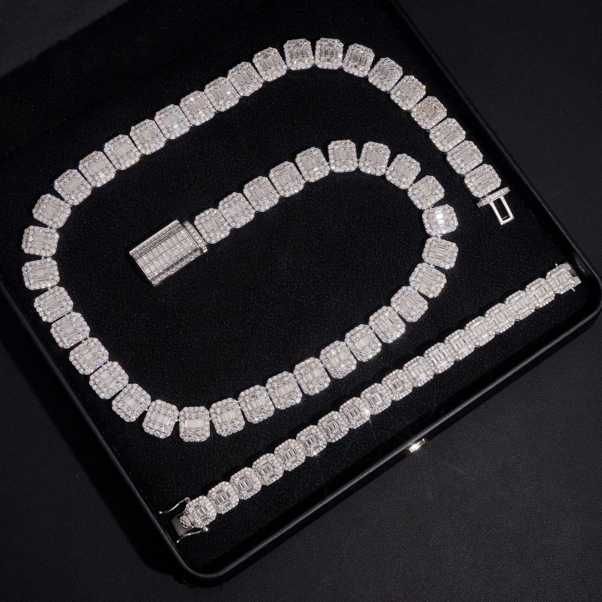 Baguette Halo Link Chain — Moissanite, 925 Silver