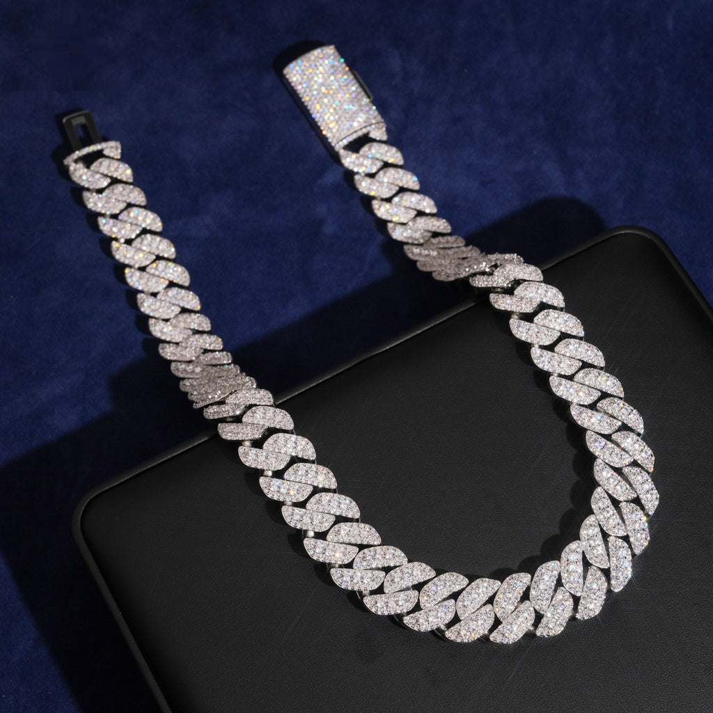 18mm Cuban Chain Pavé Setting — Moissanite, 925 Silver