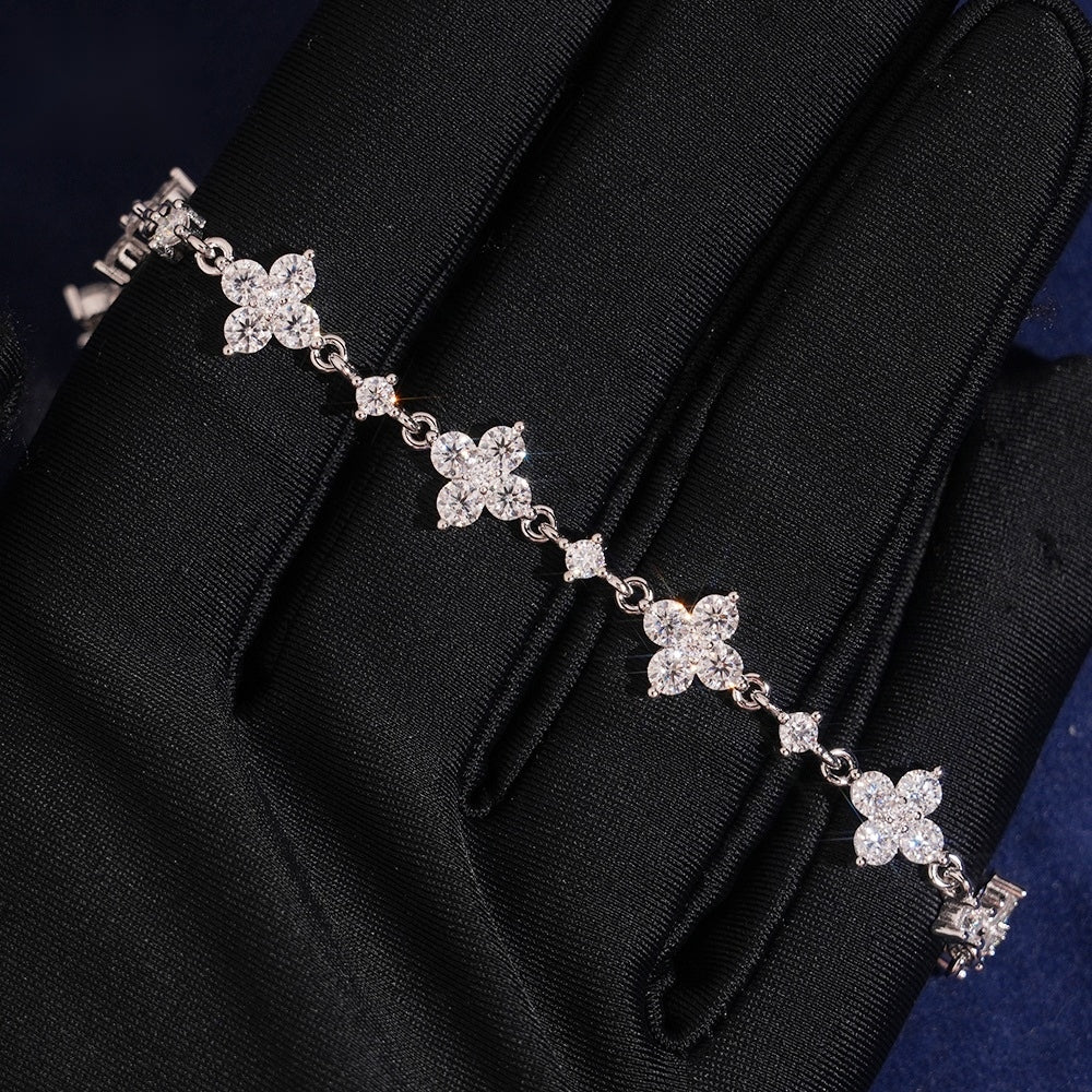 Clover Station Bracelet – Moissanite & 925 Silver