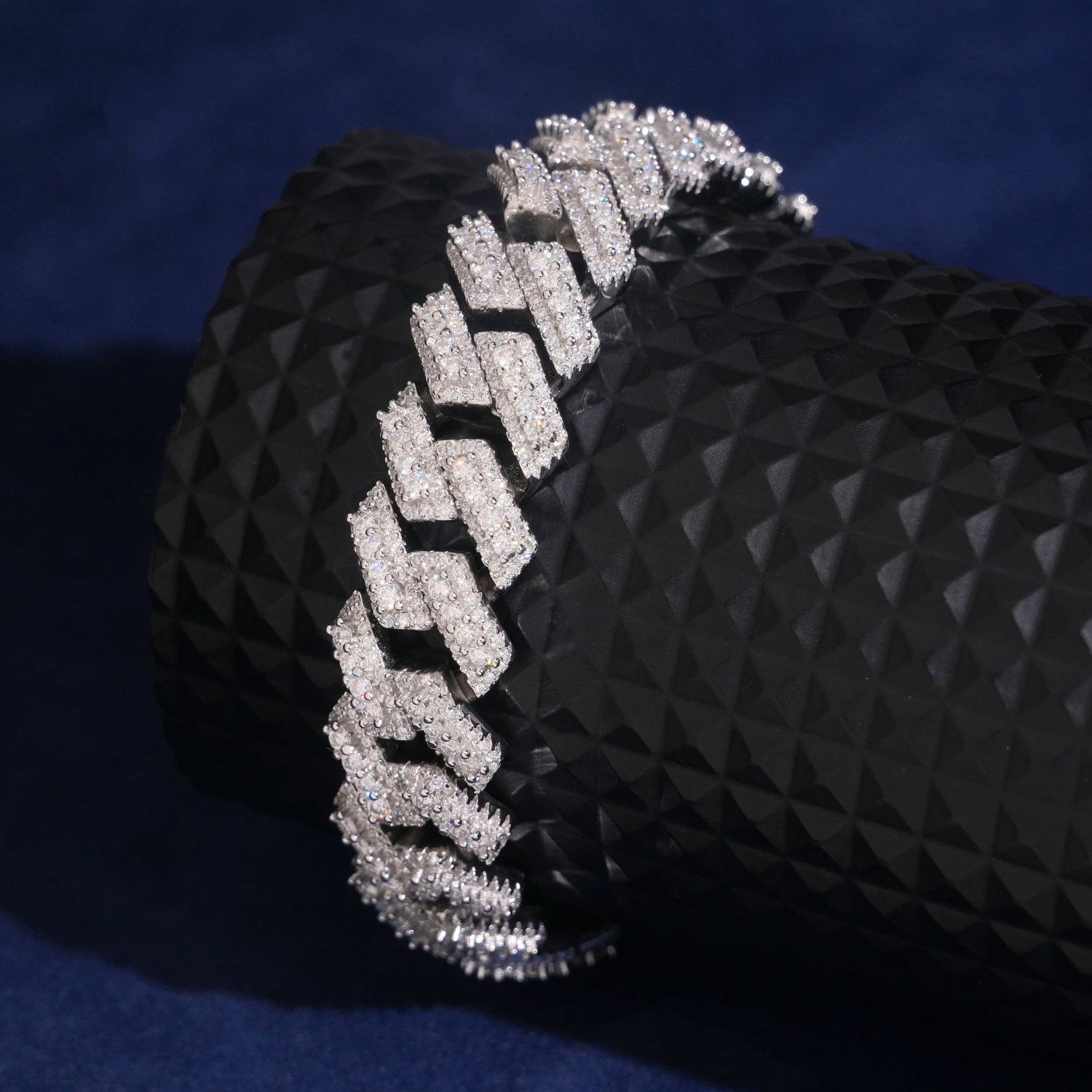 15mm Iced-Out Prong Cuban Link Bracelet – Moissanite & 925 Silver