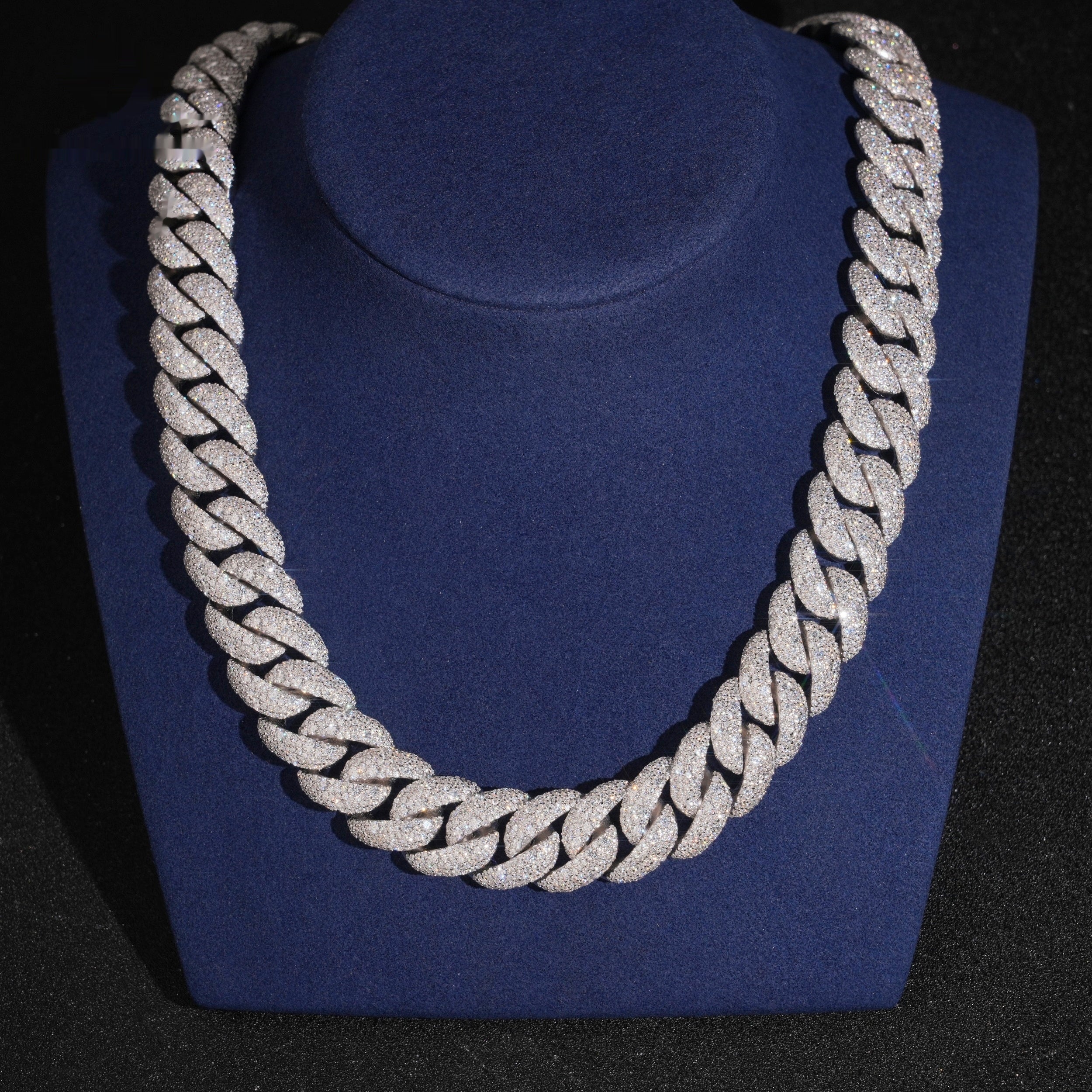 18mm Cuban Chain Pavé Mosaic Setting New Lock — Moissanite, 925 Silver