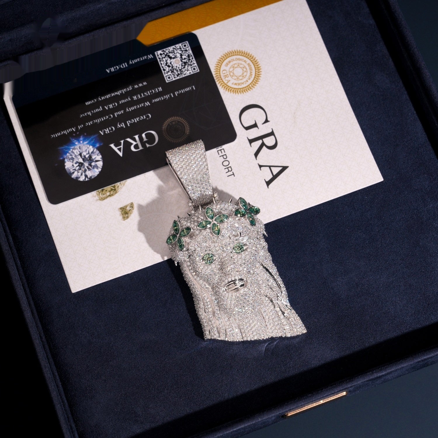 Emerald Crown Jesus Pendant — Moissanite, 925 Silver