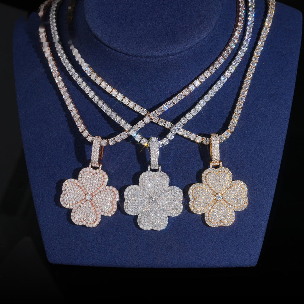 Pavé Clover Pendant — Moissanite, 925 Silver
