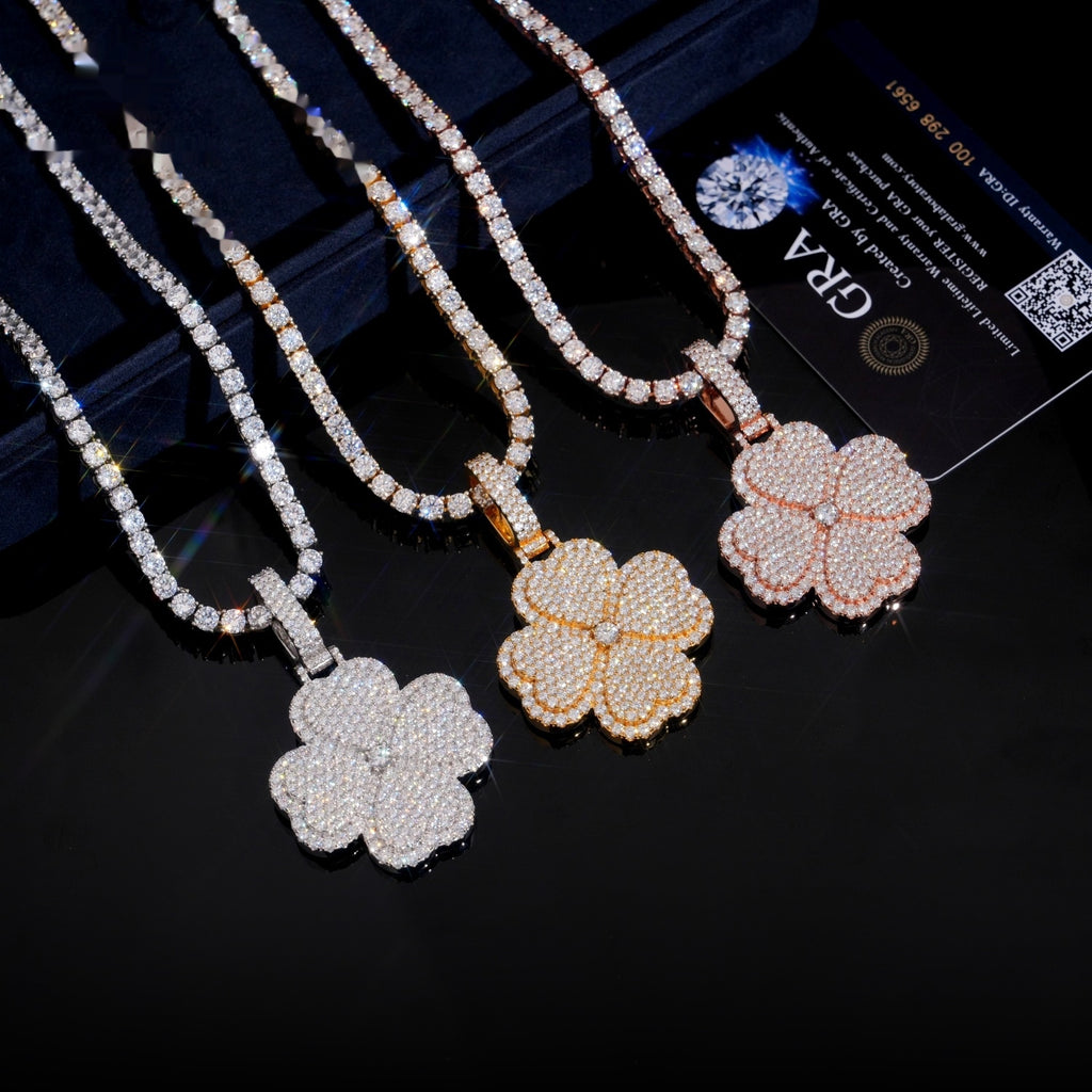 Pavé Clover Pendant — Moissanite, 925 Silver
