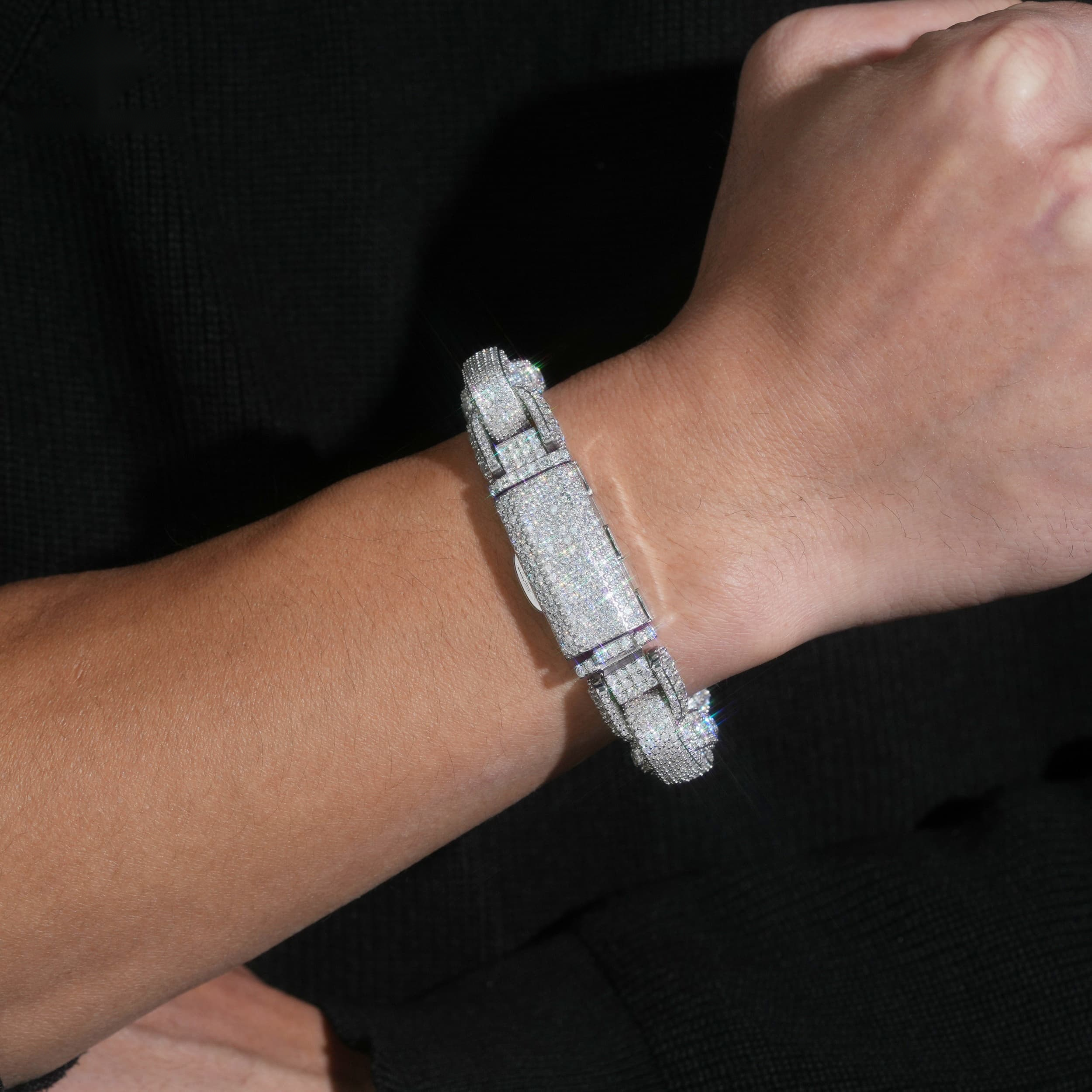 Iced-Out Mariner Link Bracelet – Moissanite & 925 Silver