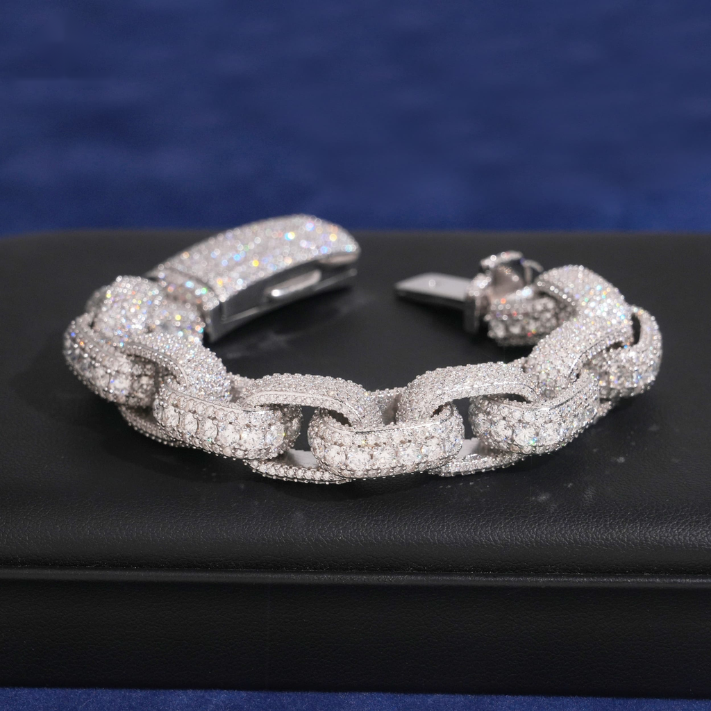 Iced-Out Mariner Link Bracelet – Moissanite & 925 Silver