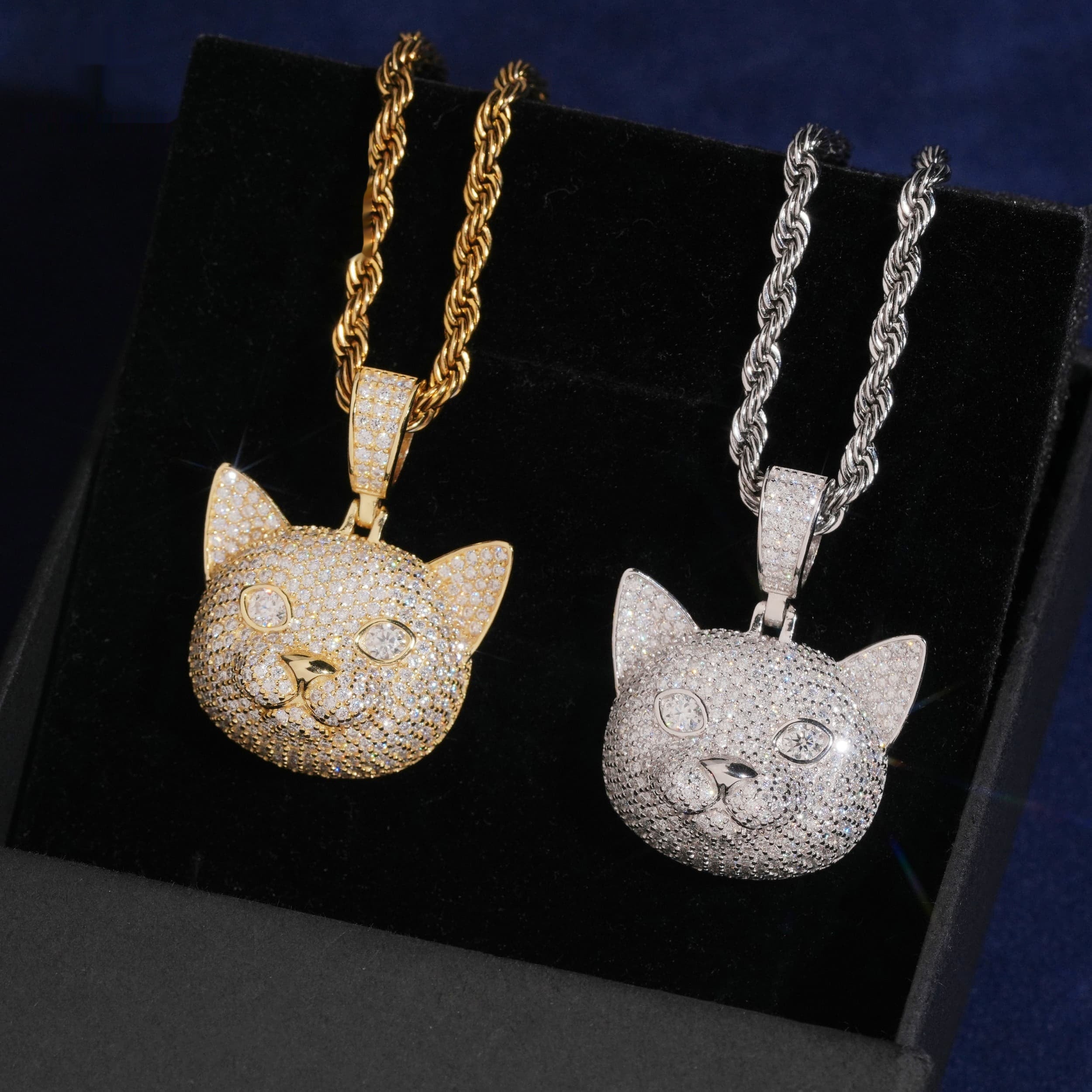 Cat Face Pendant — Moissanite, 925 Silver