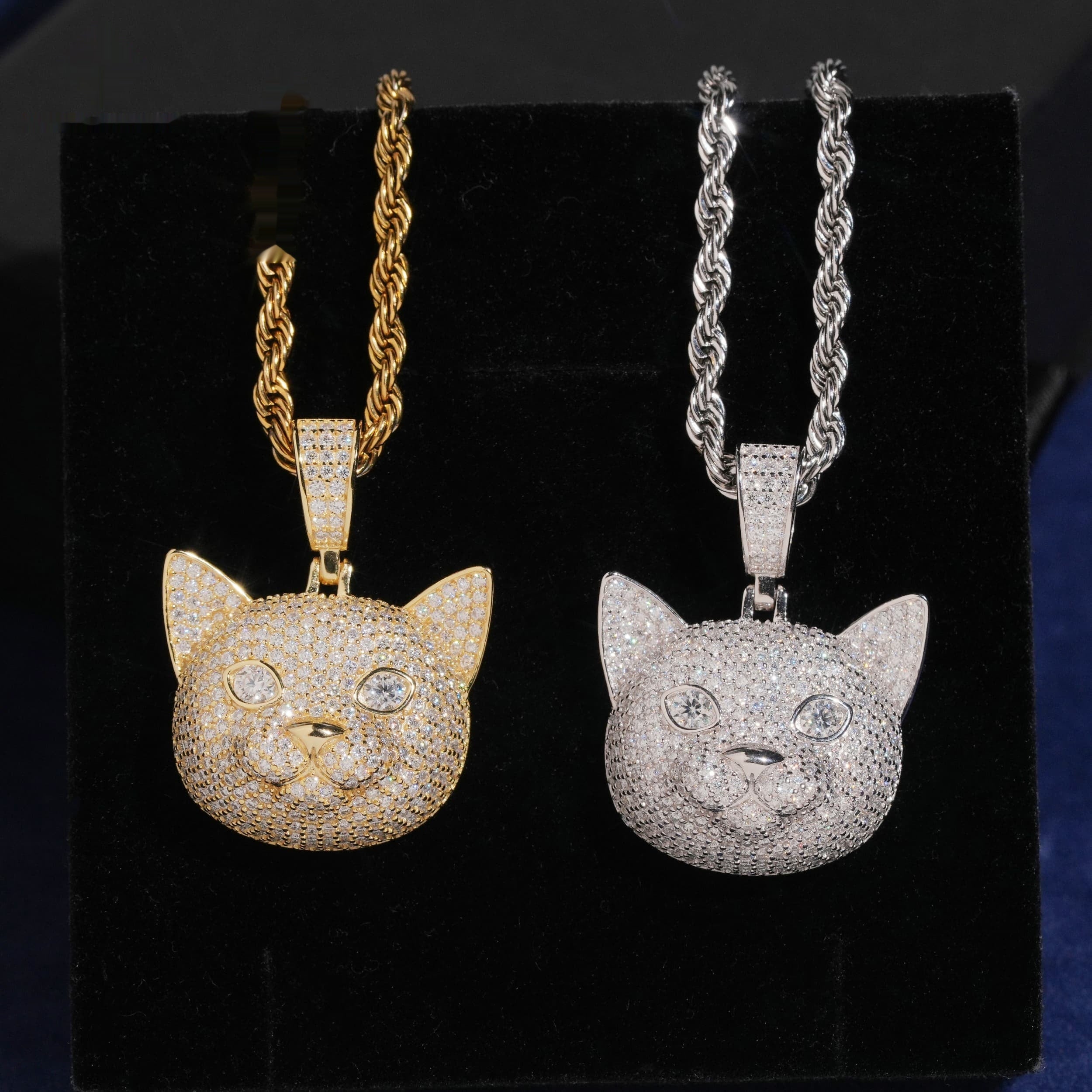 Cat Face Pendant — Moissanite, 925 Silver