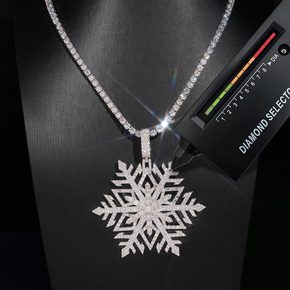 Snowflake Pendant — Moissanite, 925 Silver