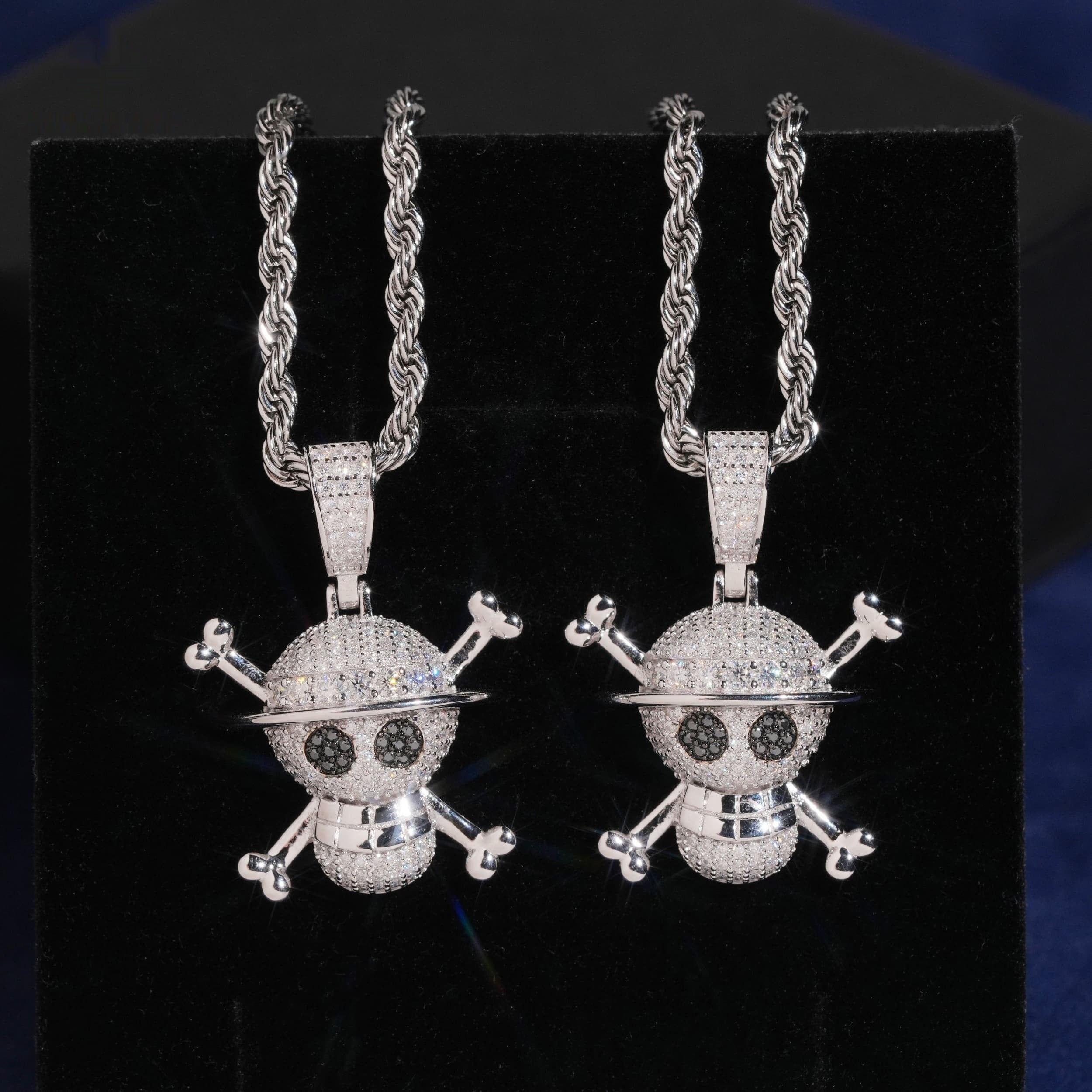 Straw Hat Skull Pendant — Moissanite, 925 Silver