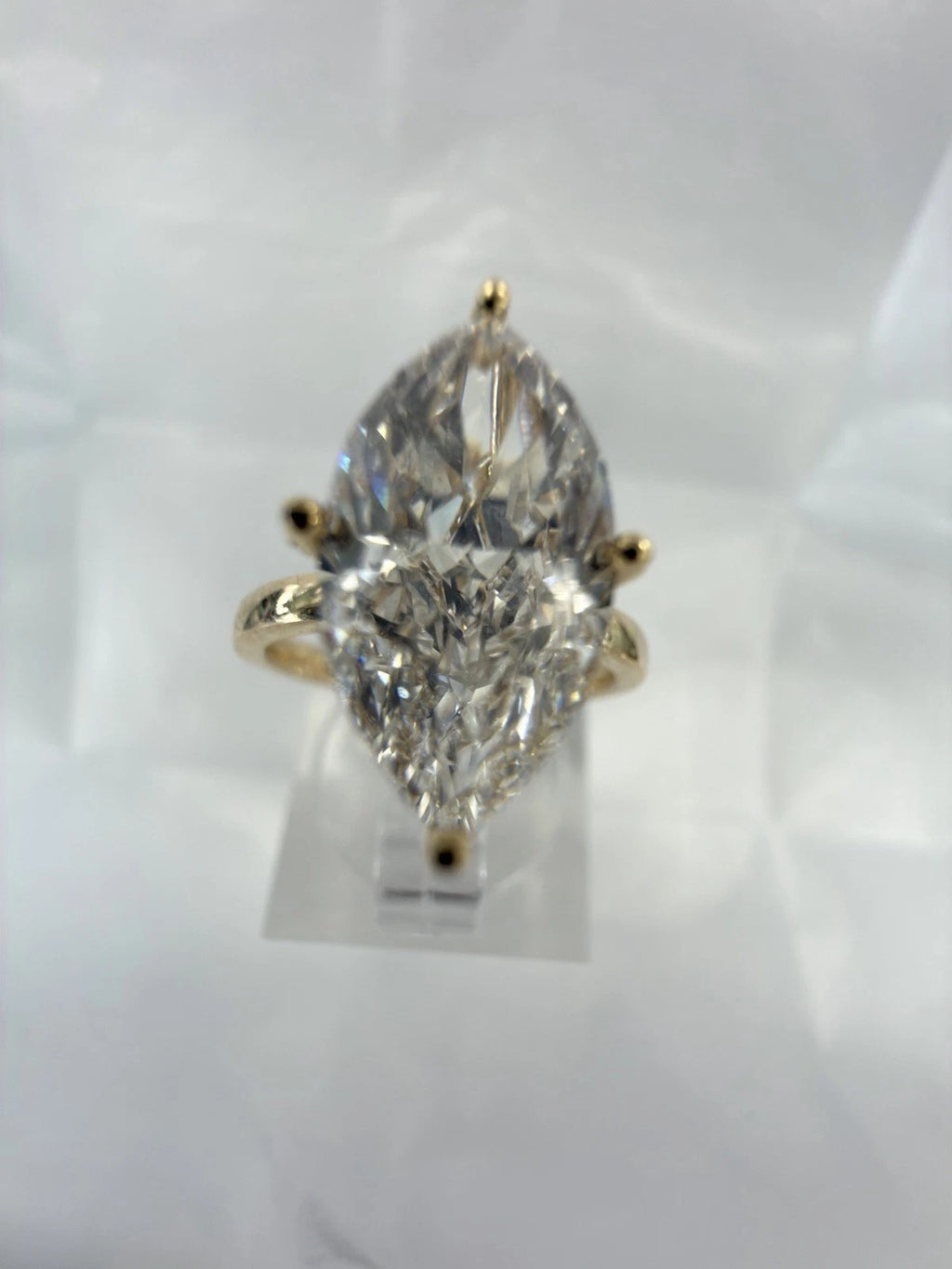 14kt Gold Engagement Ring 2.49ct Marquise Cut Lab Grown Diamond CVD D Color