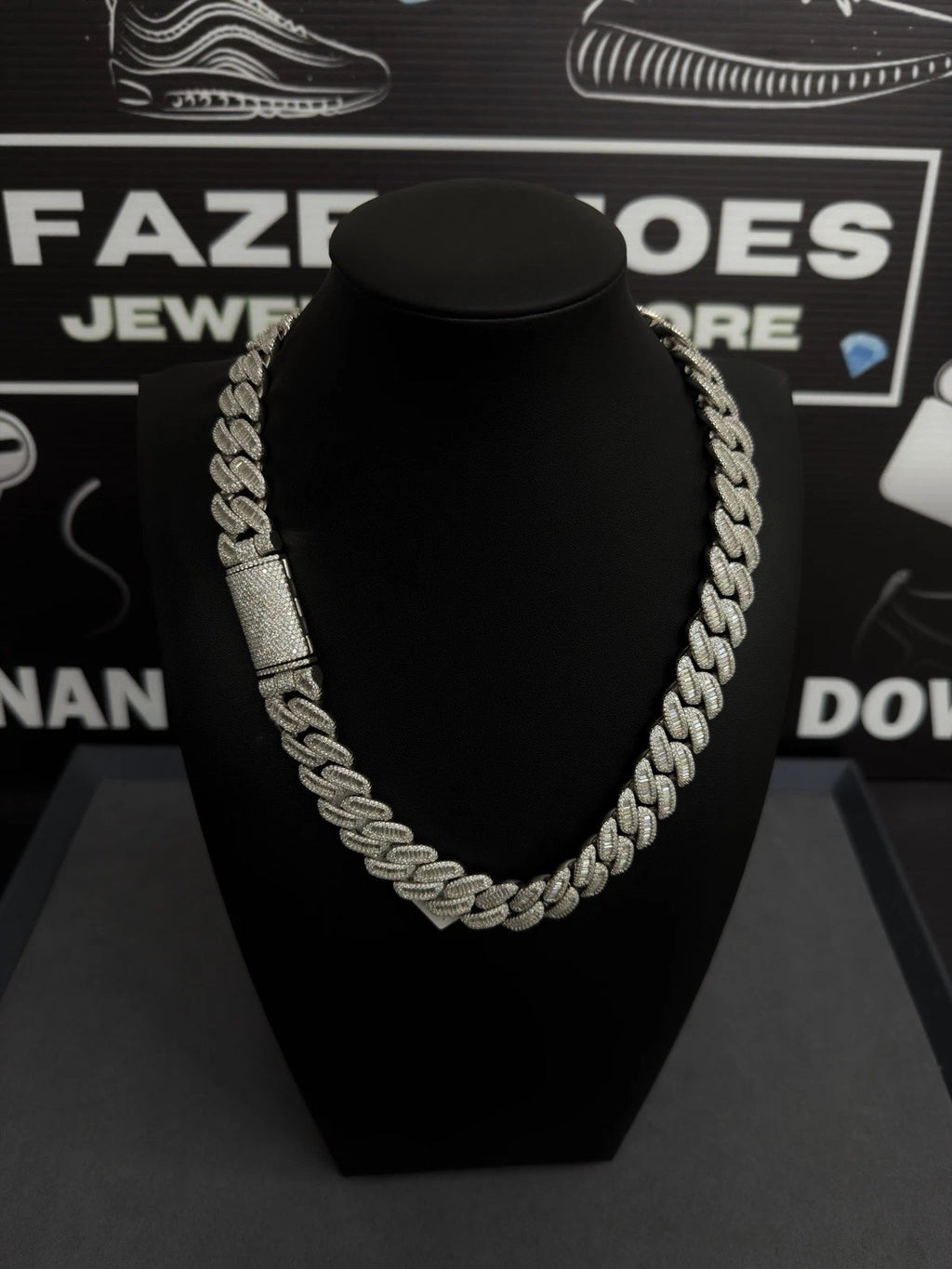 17MM Cuban Chain Baguette Setting Moissanite S925 + Rhodium