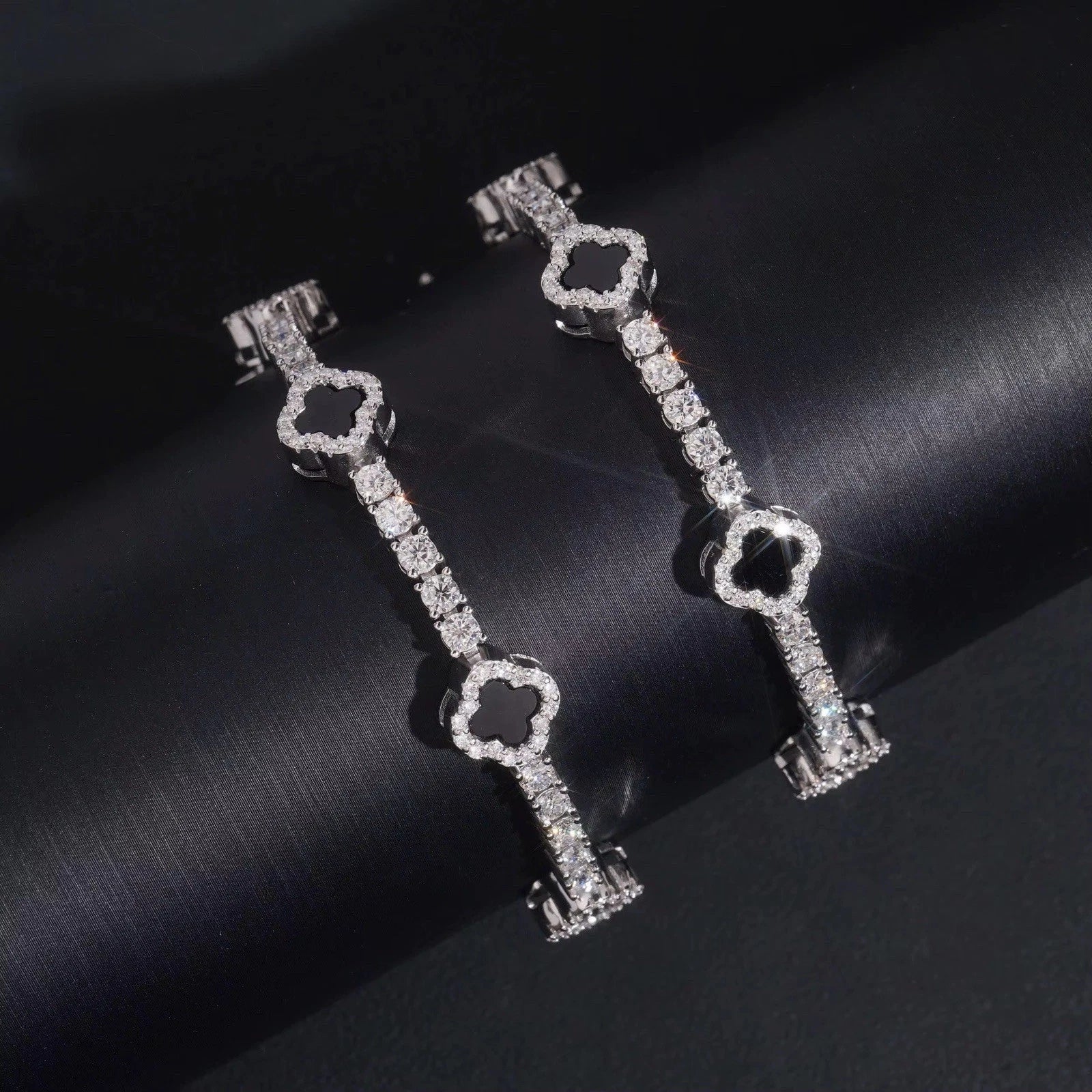 Clover Black Bracelet Moissanite S925 + Rhodium
