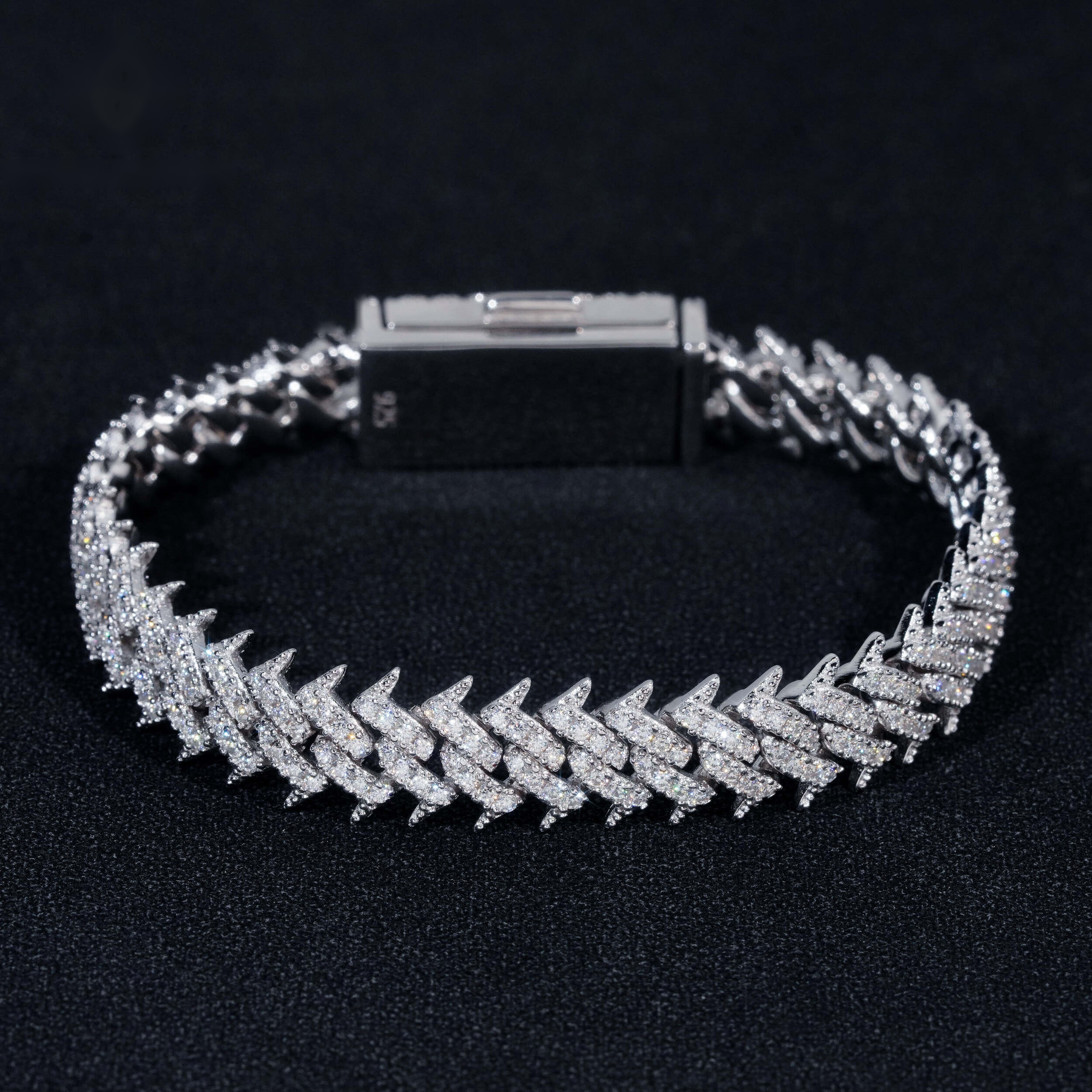 Spiked Prong Cuban Link Bracelet – Moissanite & 925 Silver